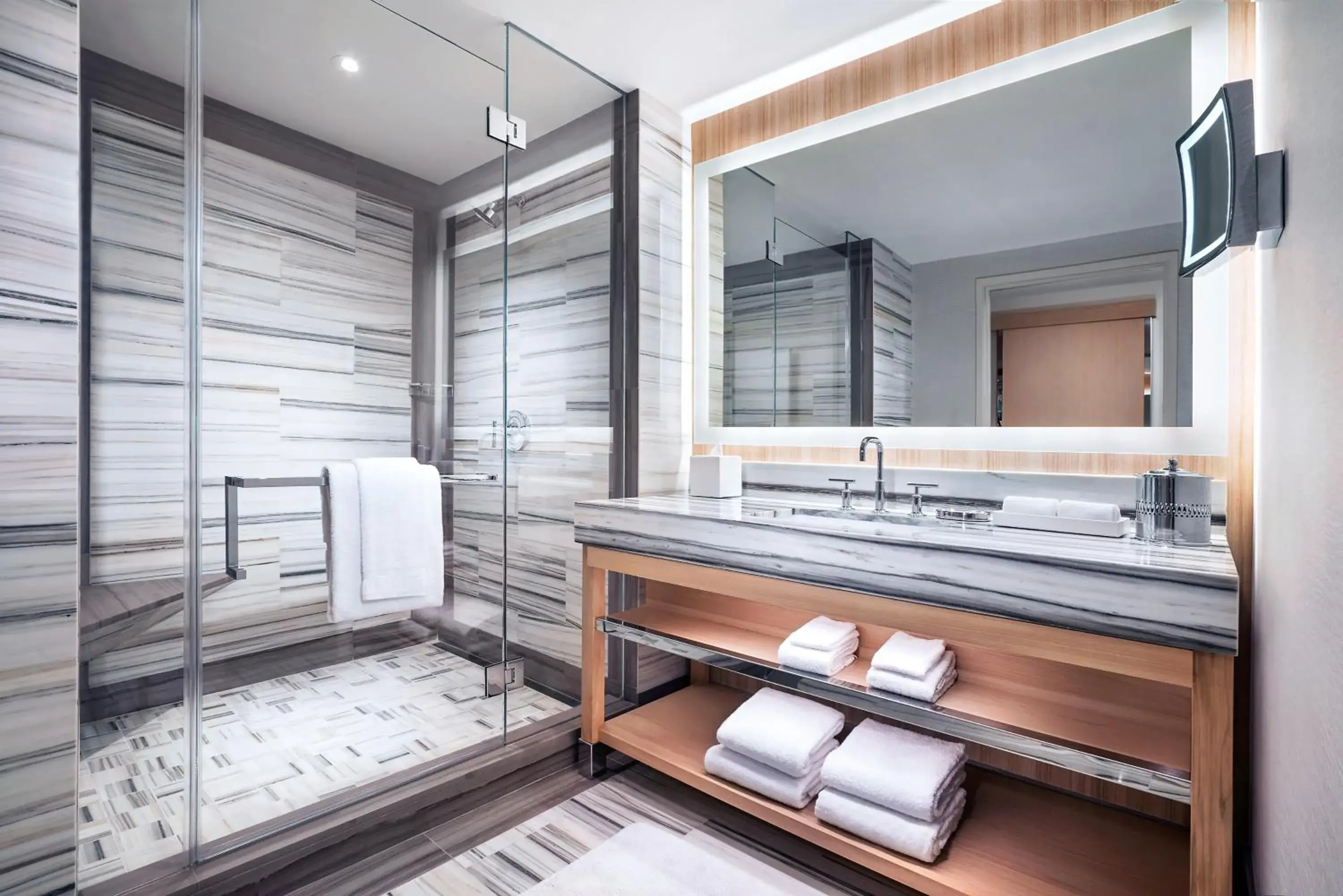 Bathroom, Bed in Palms Casino Resort Bathroom, Bed in Palms Casino Resort