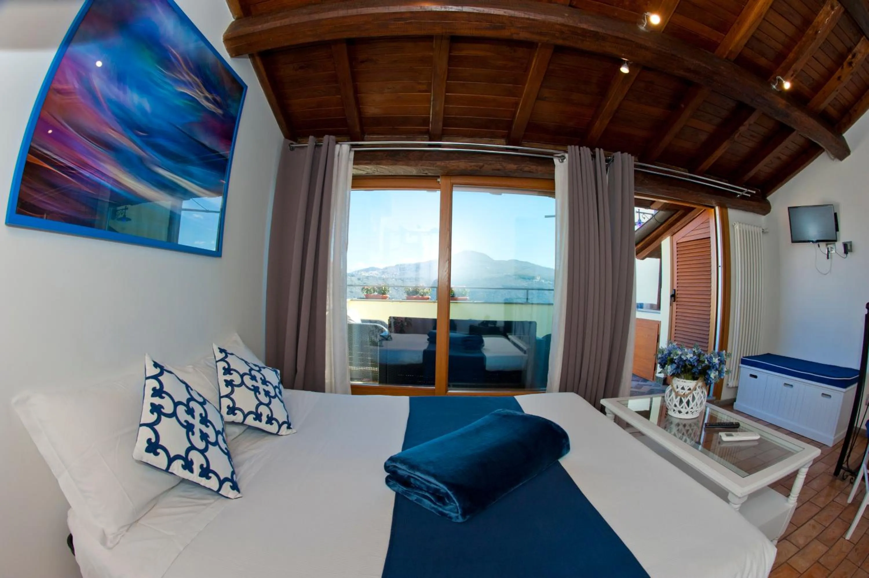 Photo of the whole room in Atlantis Inn Castelgandolfo