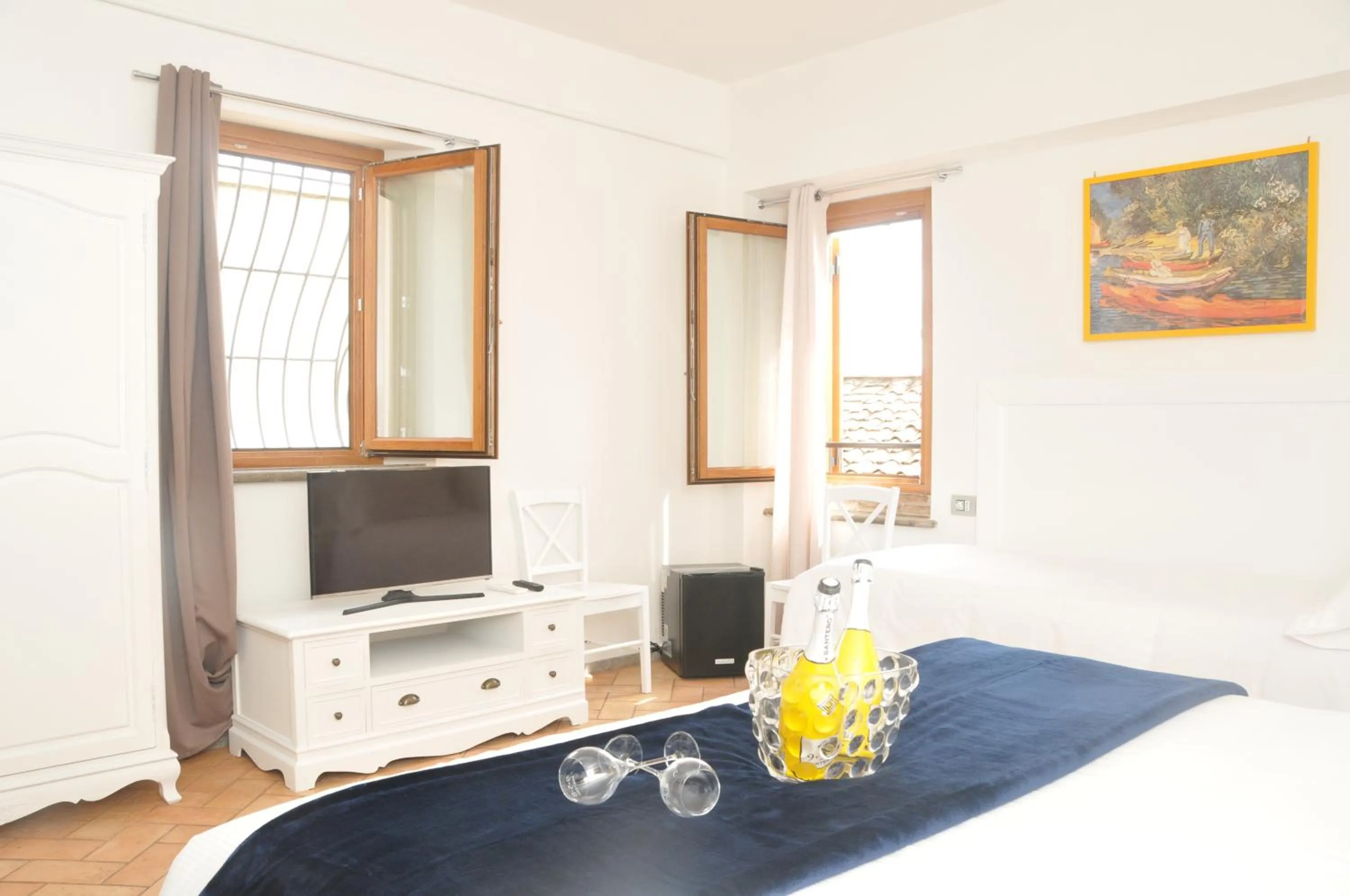 Bed in Atlantis Inn Castelgandolfo