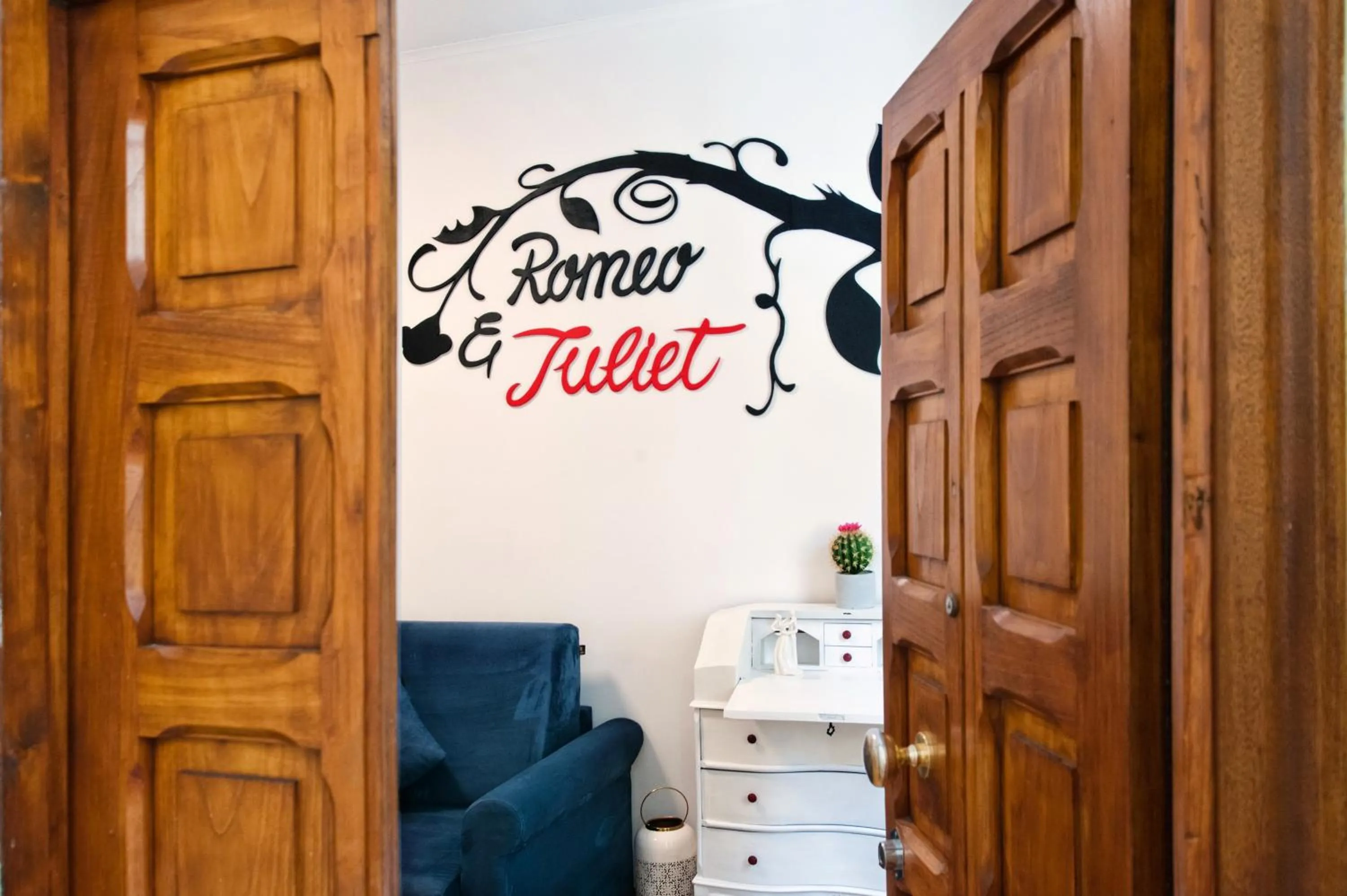 Facade/entrance in Atlantis Inn Castelgandolfo