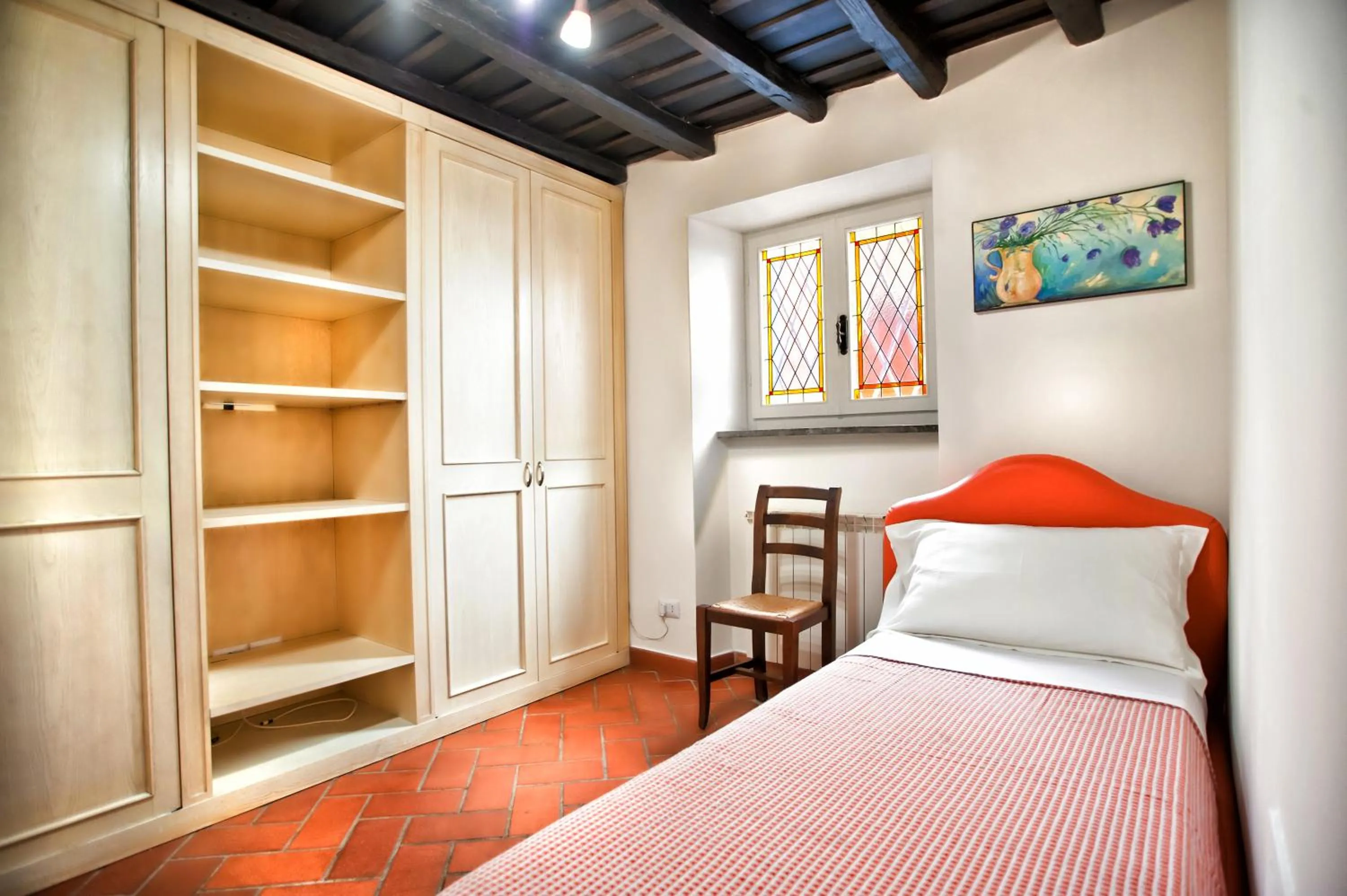 Photo of the whole room, Bed in Atlantis Inn Castelgandolfo