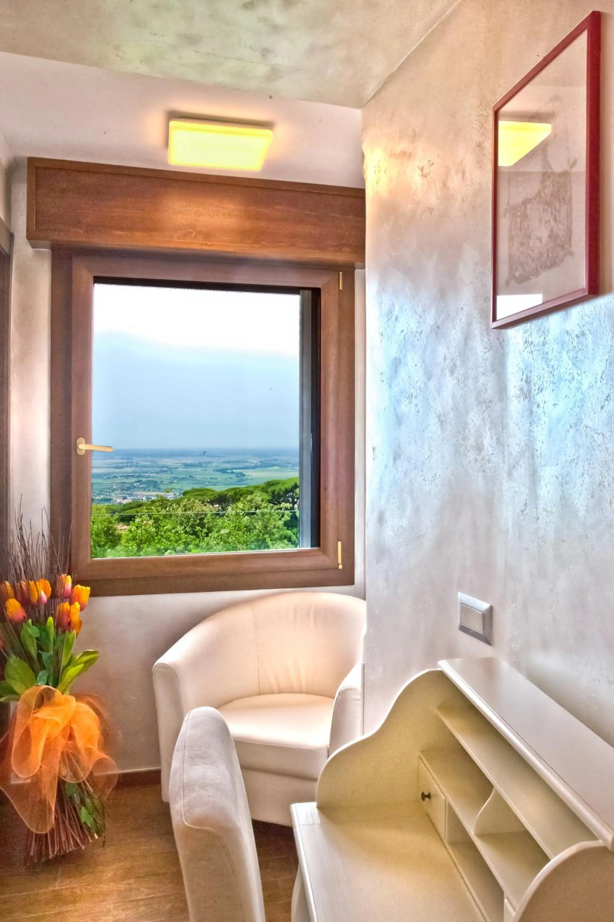 Photo of the whole room in Atlantis Inn Castelgandolfo