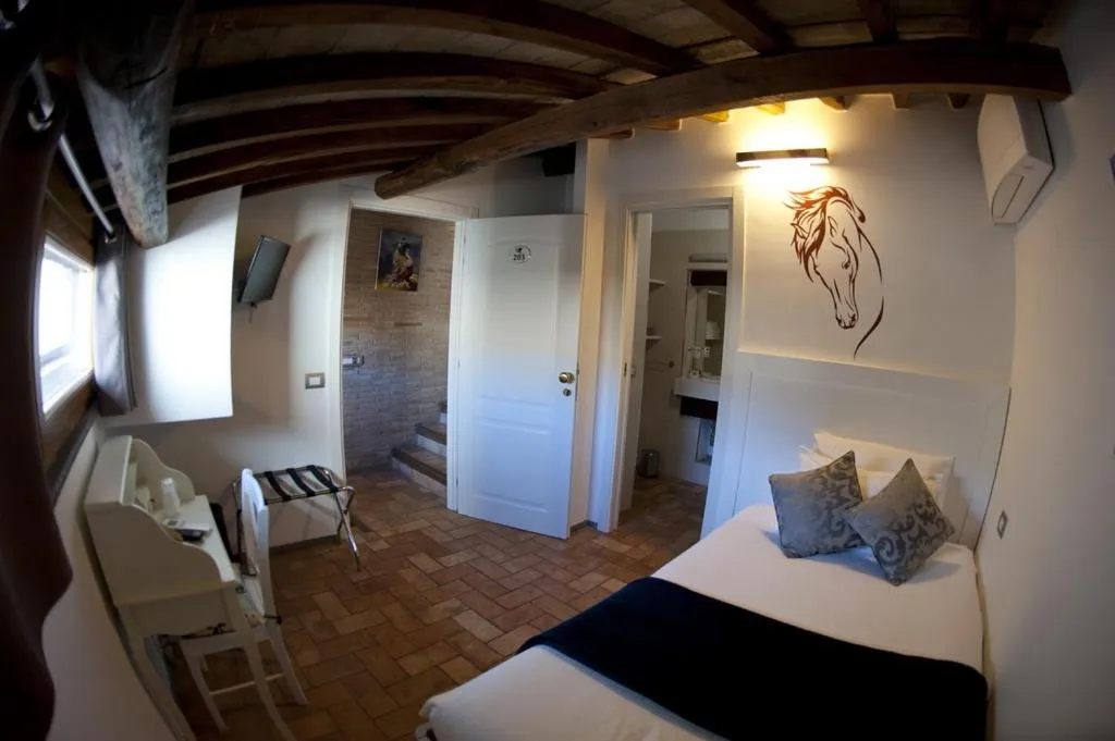 Bed in Atlantis Inn Castelgandolfo