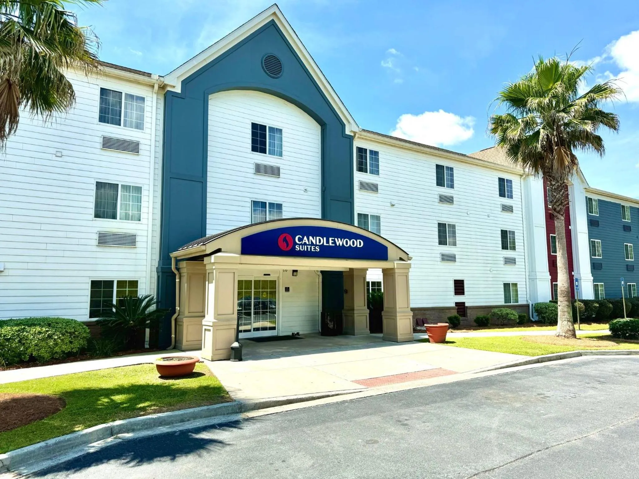 Property building in Candlewood Suites Savannah Airport by IHG