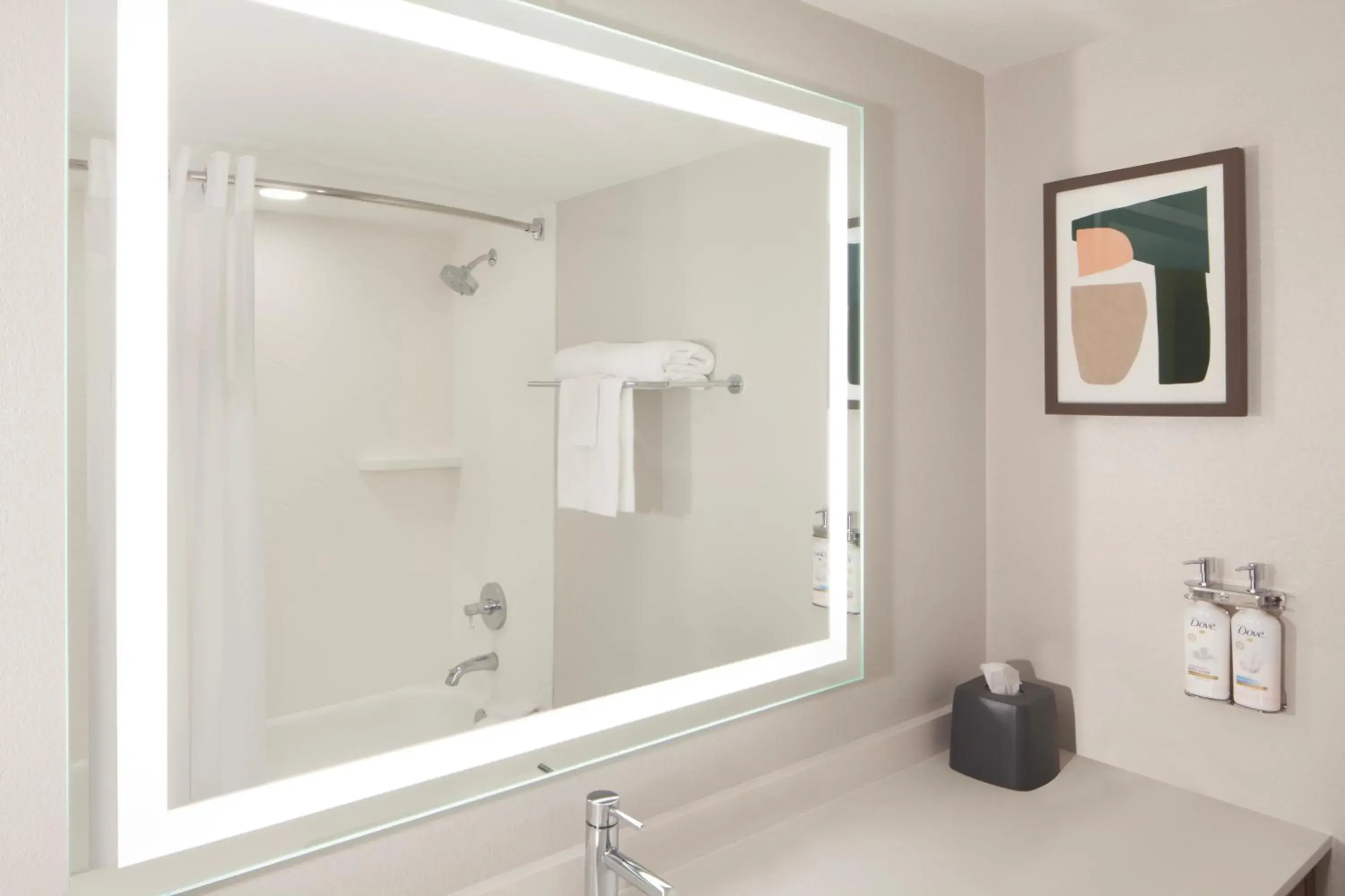 King Room - Hearing Accessible in Holiday Inn Corpus Christi Arpt & Conf Ctr by IHG King Room - Hearing Accessible in Holiday Inn Corpus Christi Arpt & Conf Ctr by IHG