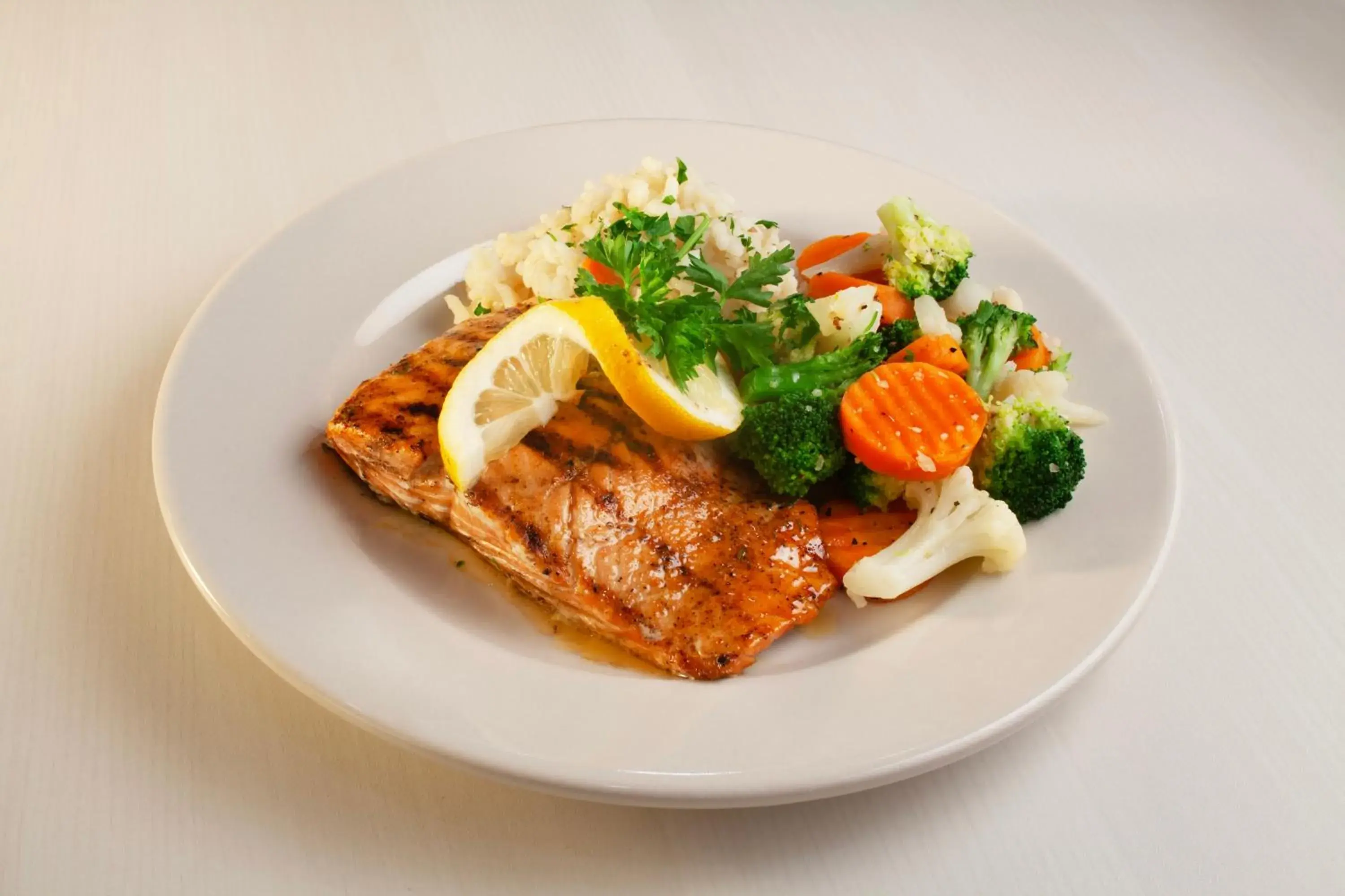 Food and drinks in Holiday Inn Corpus Christi Arpt & Conf Ctr by IHG Food and drinks in Holiday Inn Corpus Christi Arpt & Conf Ctr by IHG