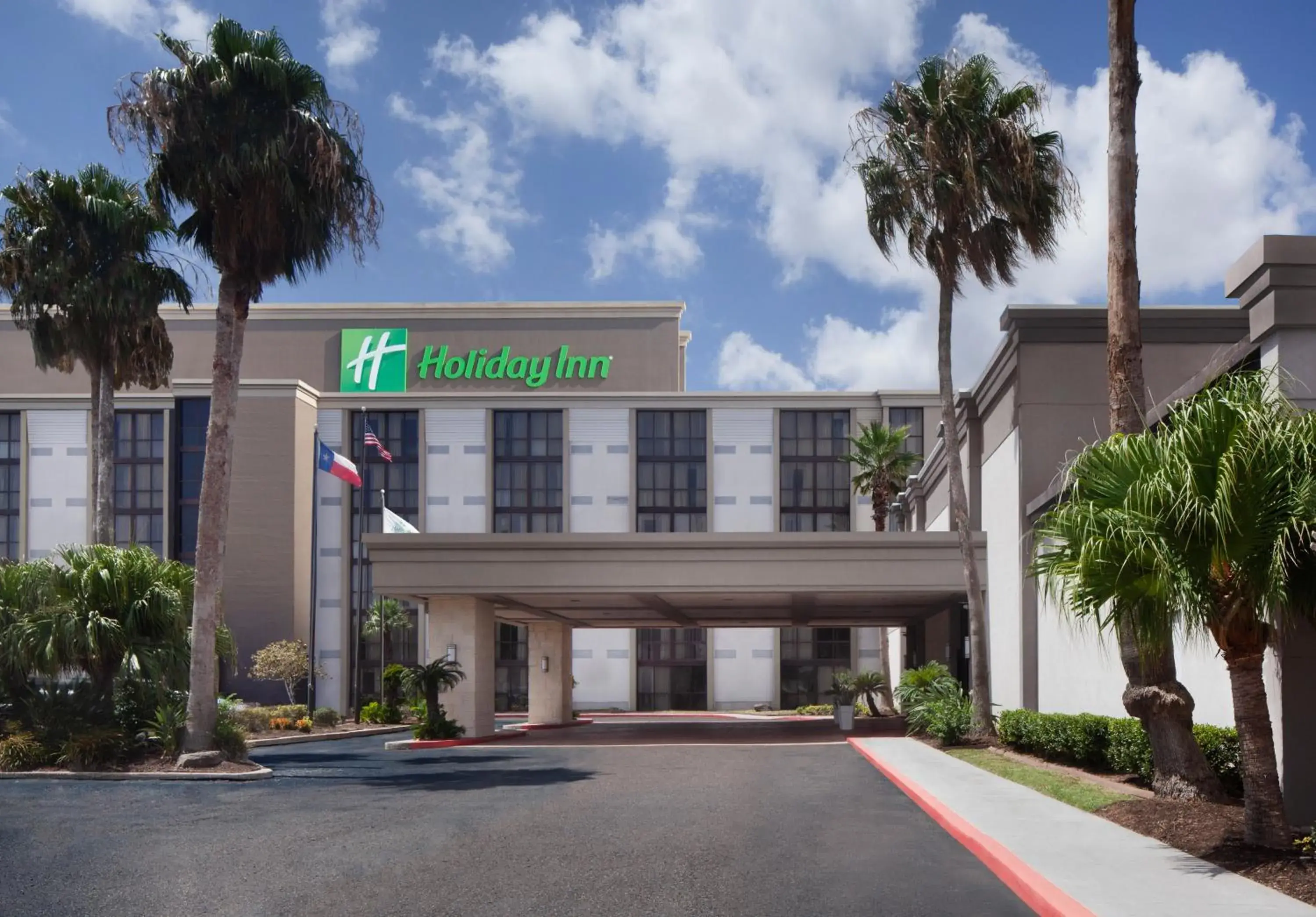 Property building in Holiday Inn Corpus Christi Arpt & Conf Ctr by IHG Property building in Holiday Inn Corpus Christi Arpt & Conf Ctr by IHG