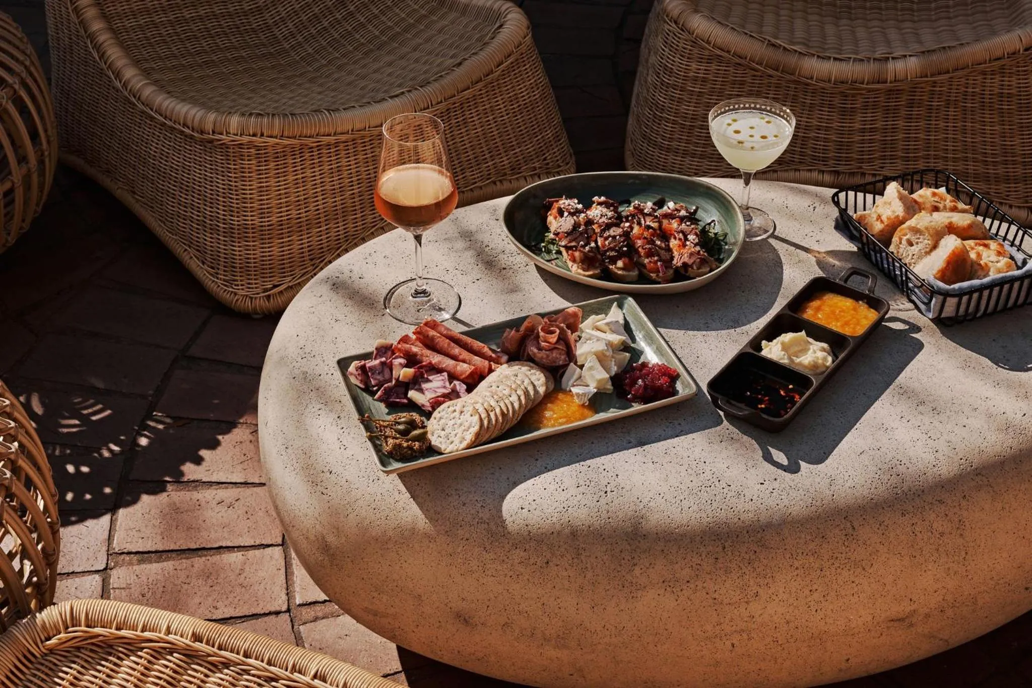 Restaurant/places to eat in Kimpton Brice Hotel by IHG