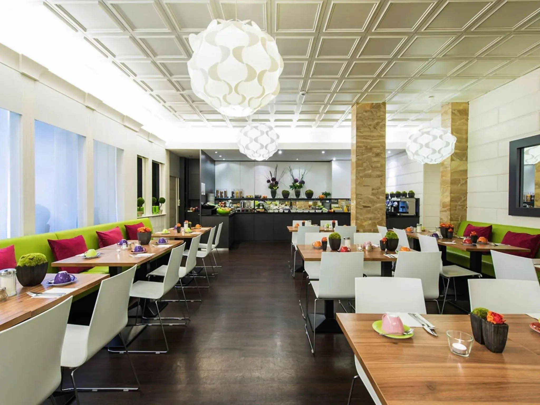 Lounge or bar in Ibis Styles Frankfurt City Lounge or bar in Ibis Styles Frankfurt City