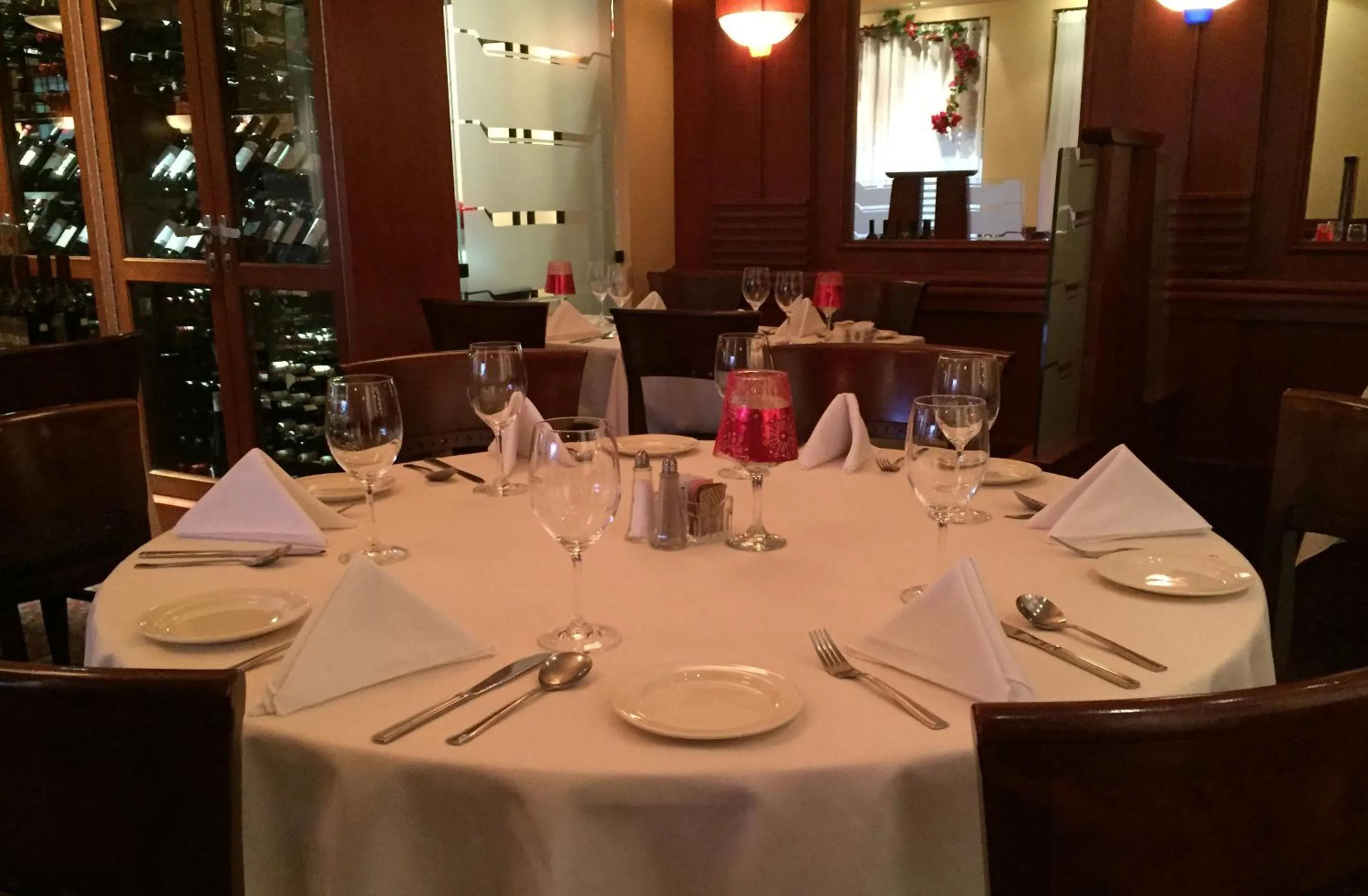 Restaurant/places to eat in Hôtel Mingan