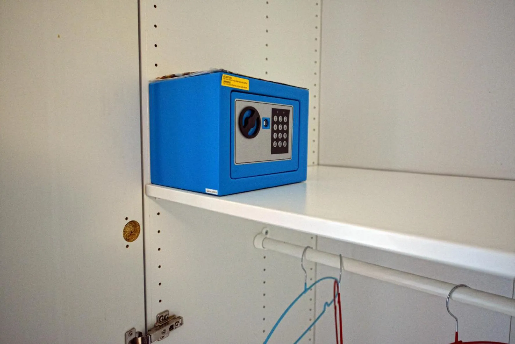 safe in Aback Policlinico