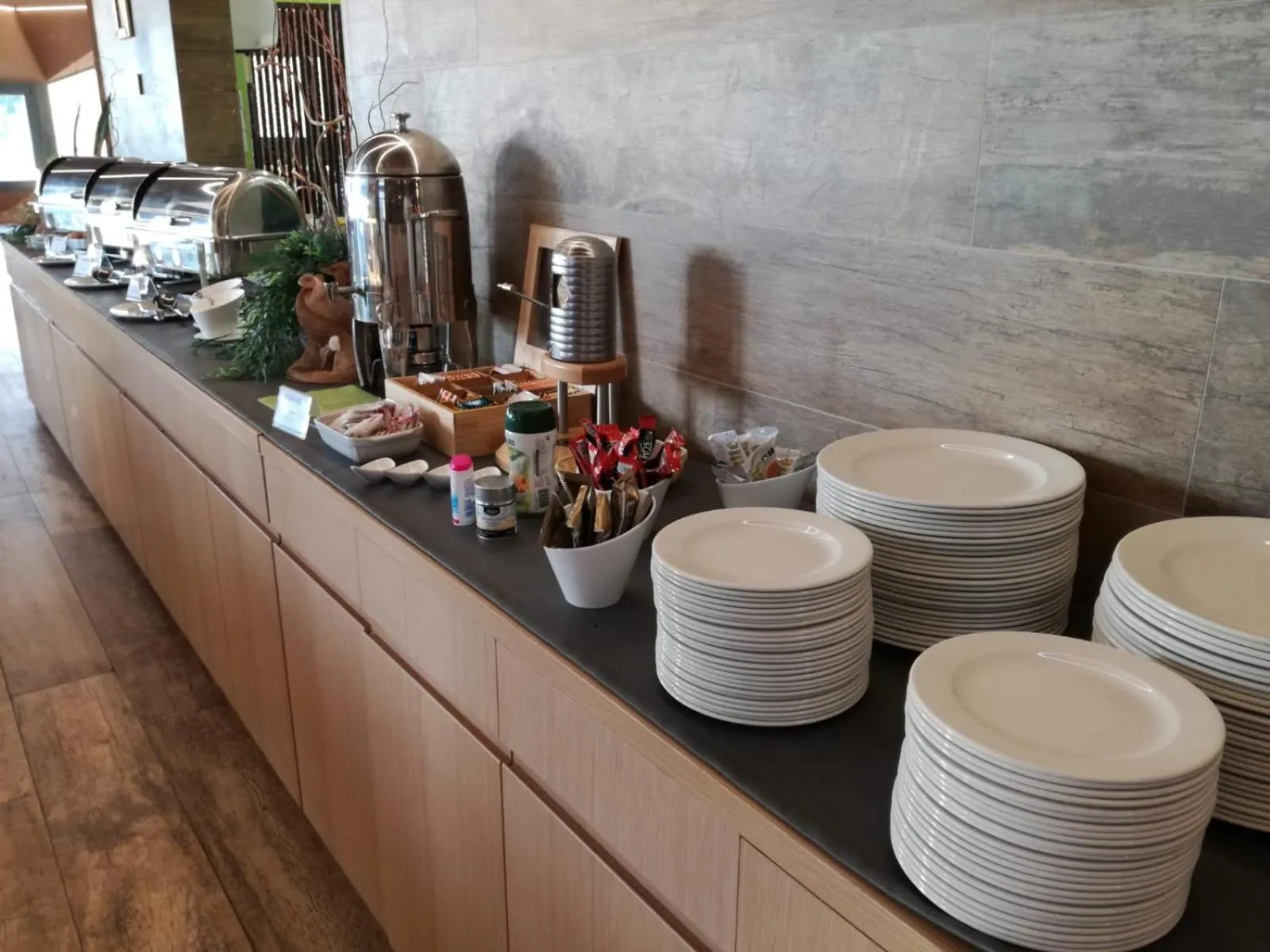 Buffet breakfast in Hotel Vinotel Gospoja