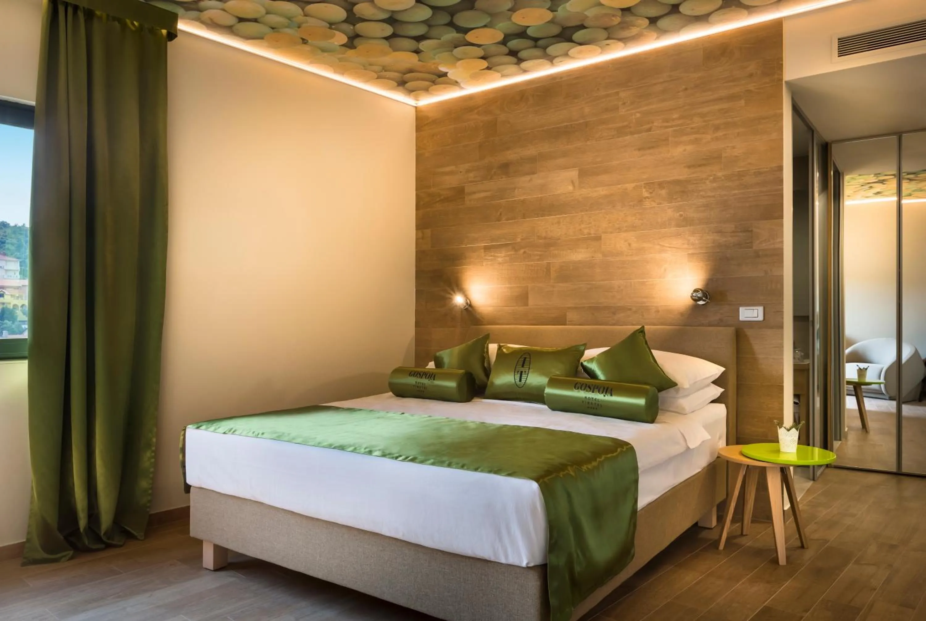 Photo of the whole room, Bed in Hotel Vinotel Gospoja