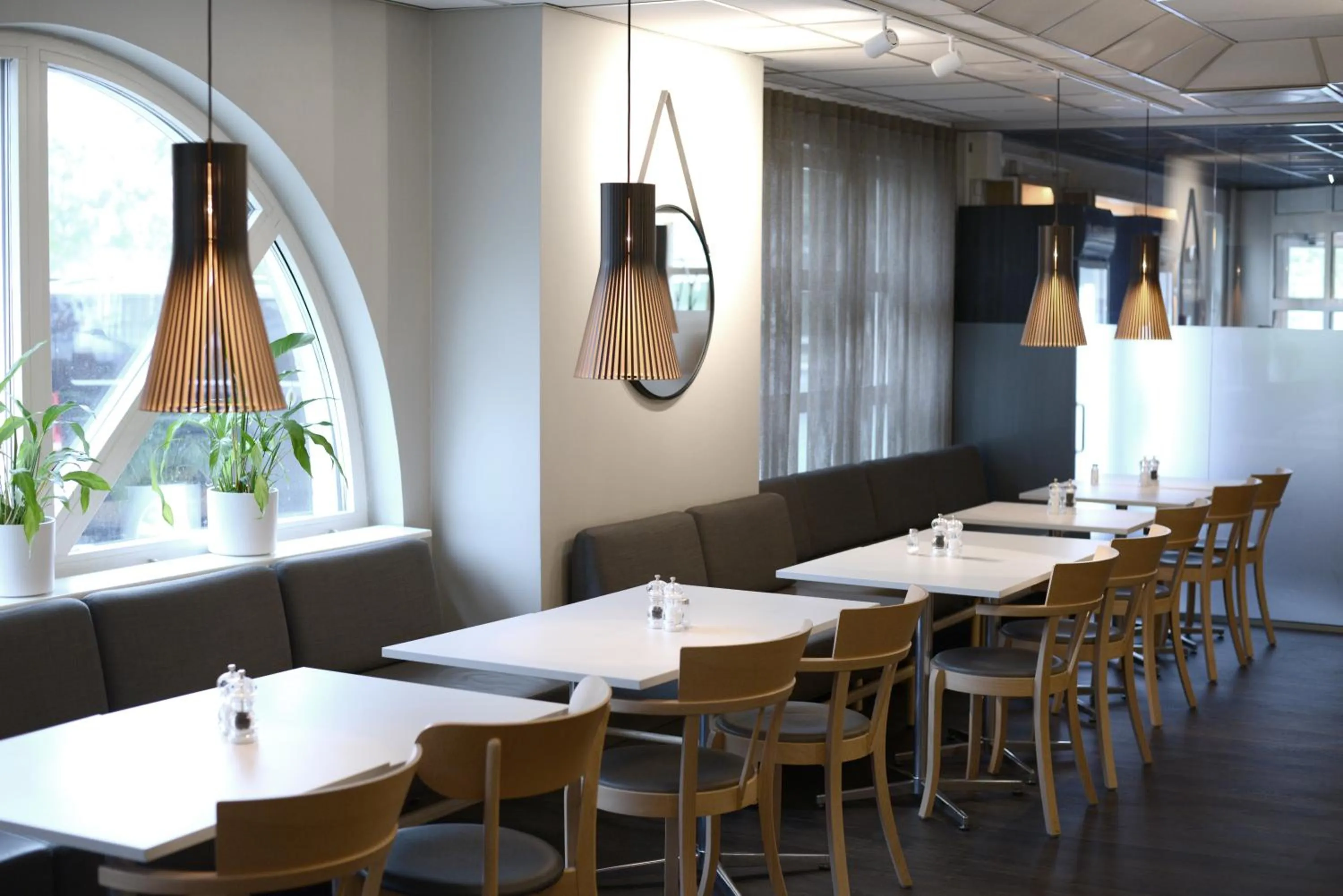 Restaurant/places to eat in Comfort Hotel Arctic