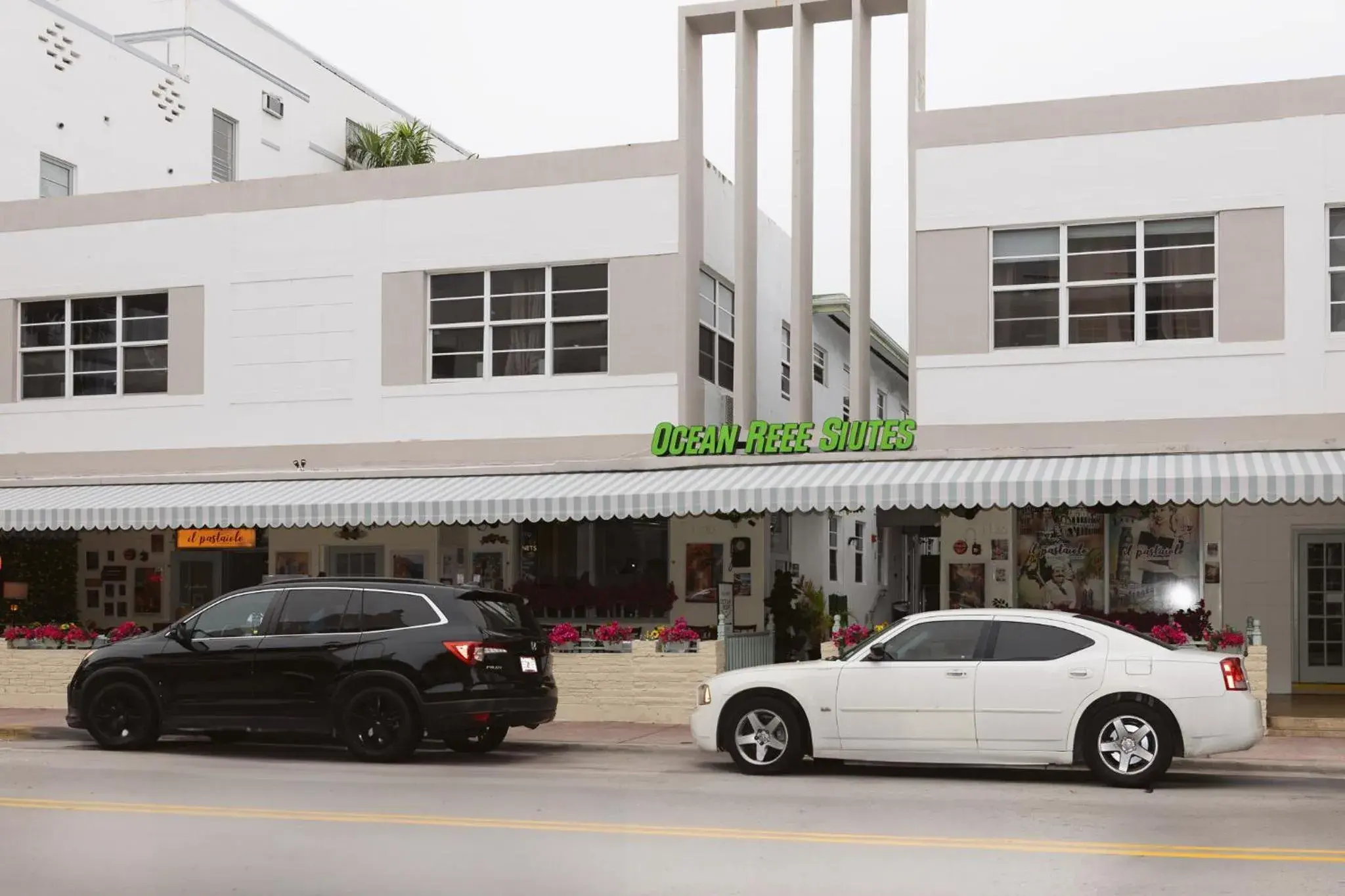 Property building in Ocean Reef Suites Property building in Ocean Reef Suites