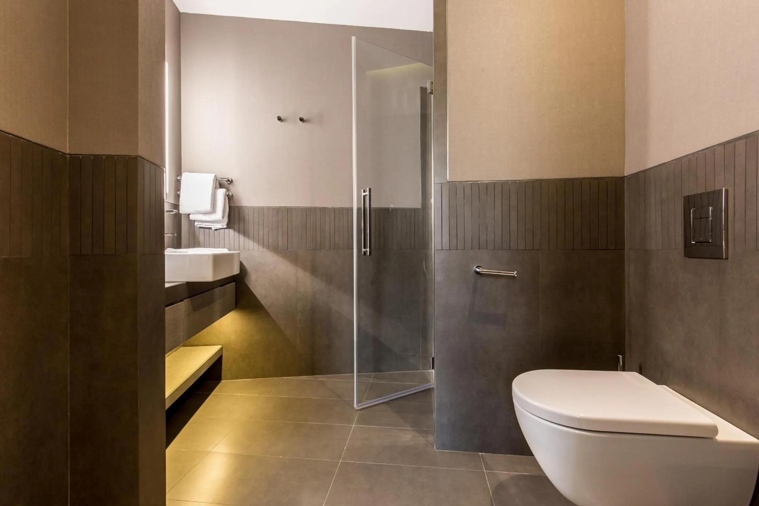 Bathroom in Orazio Palace Hotel