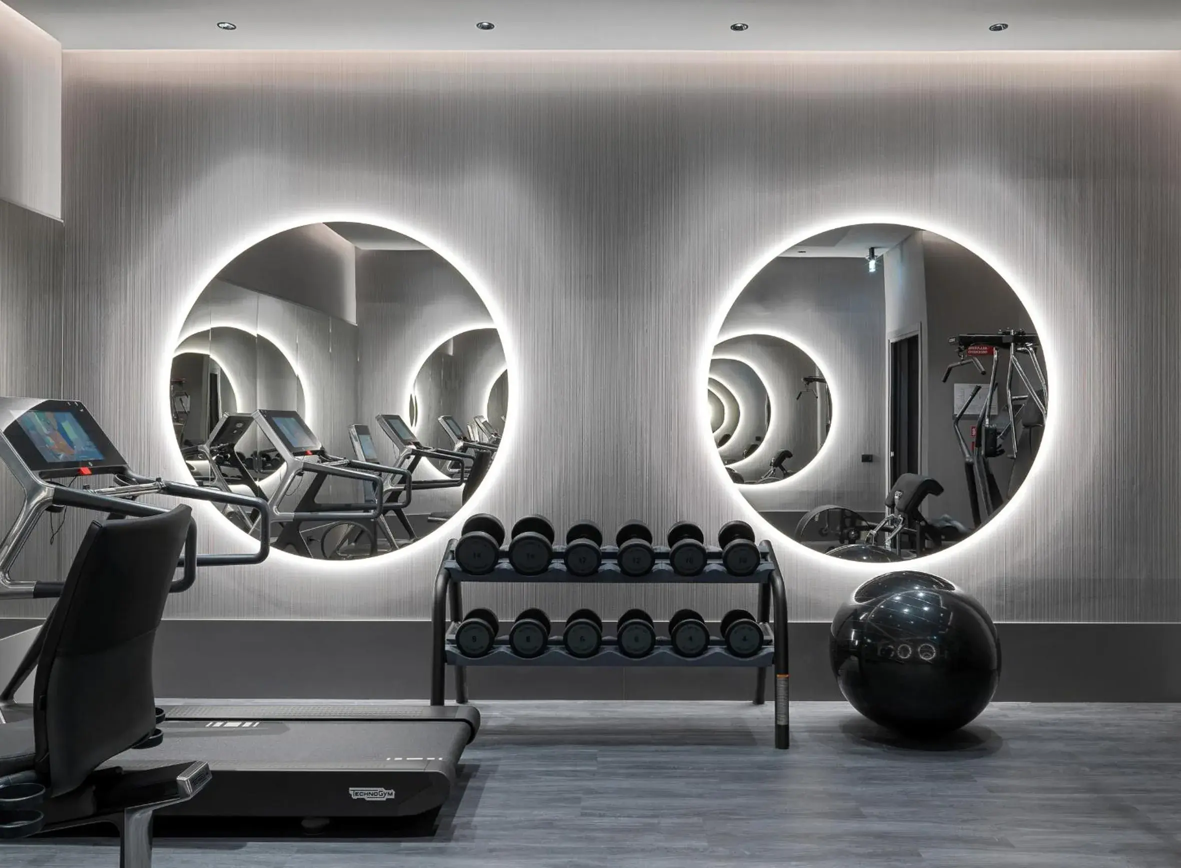 Fitness centre/facilities in Orazio Palace Hotel Fitness centre/facilities in Orazio Palace Hotel
