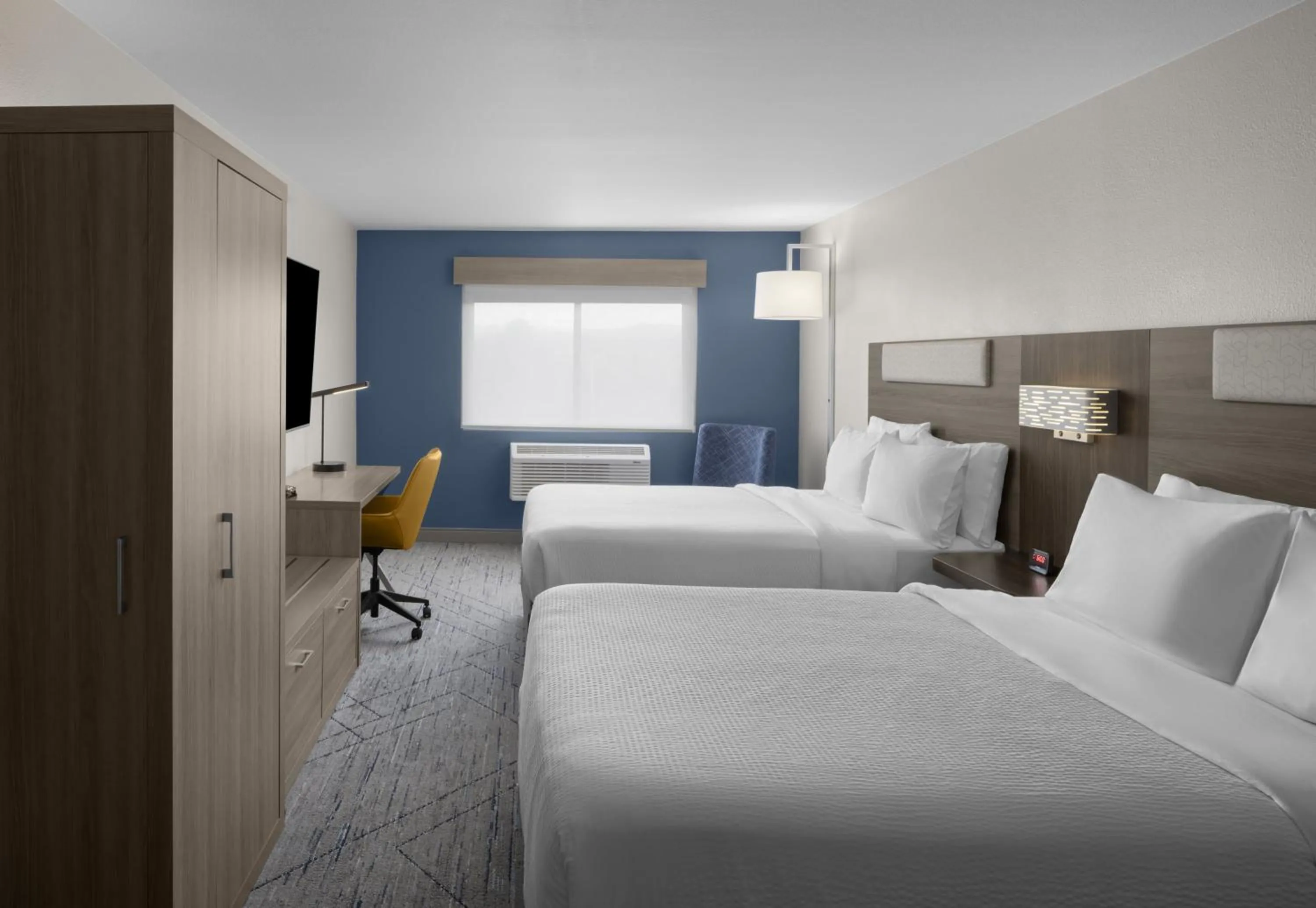 Bed in Holiday Inn Express Hotel & Suites Montrose - Black Canyon Area by IHG