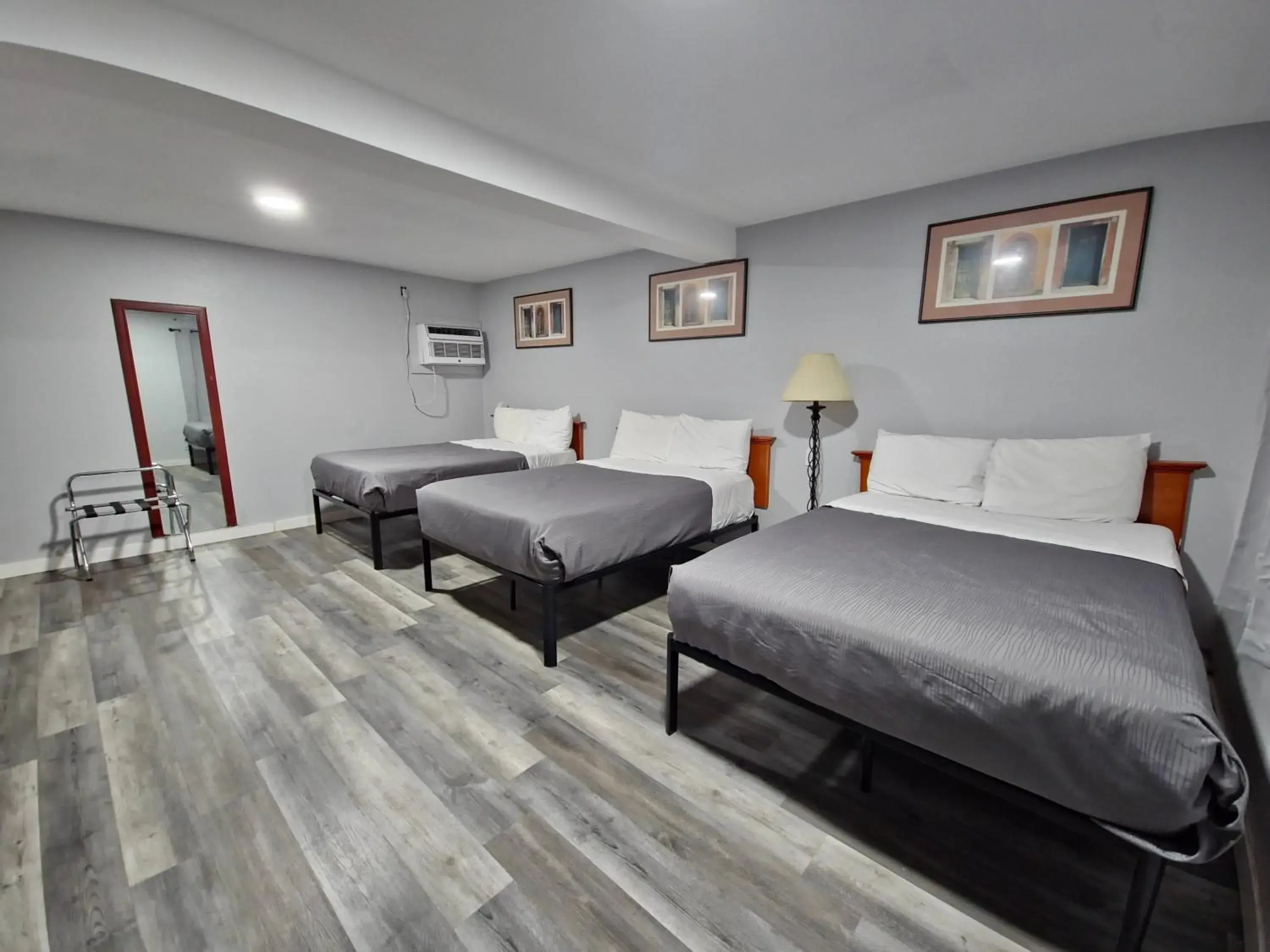 Bedroom, Bed in The L Motel Downtown/NAU Conference Center Bedroom, Bed in The L Motel Downtown/NAU Conference Center