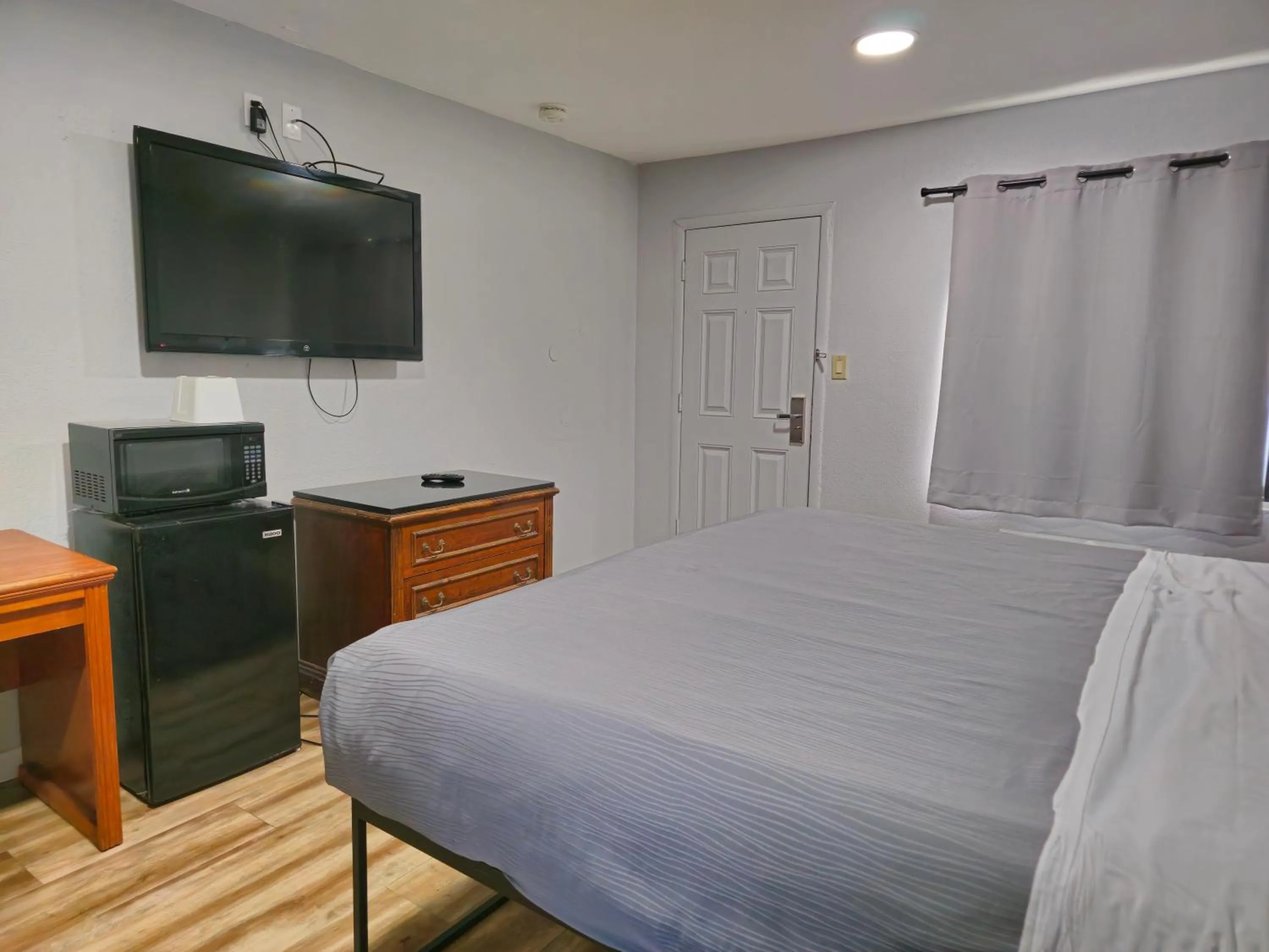 Bed in The L Motel Downtown/NAU Conference Center