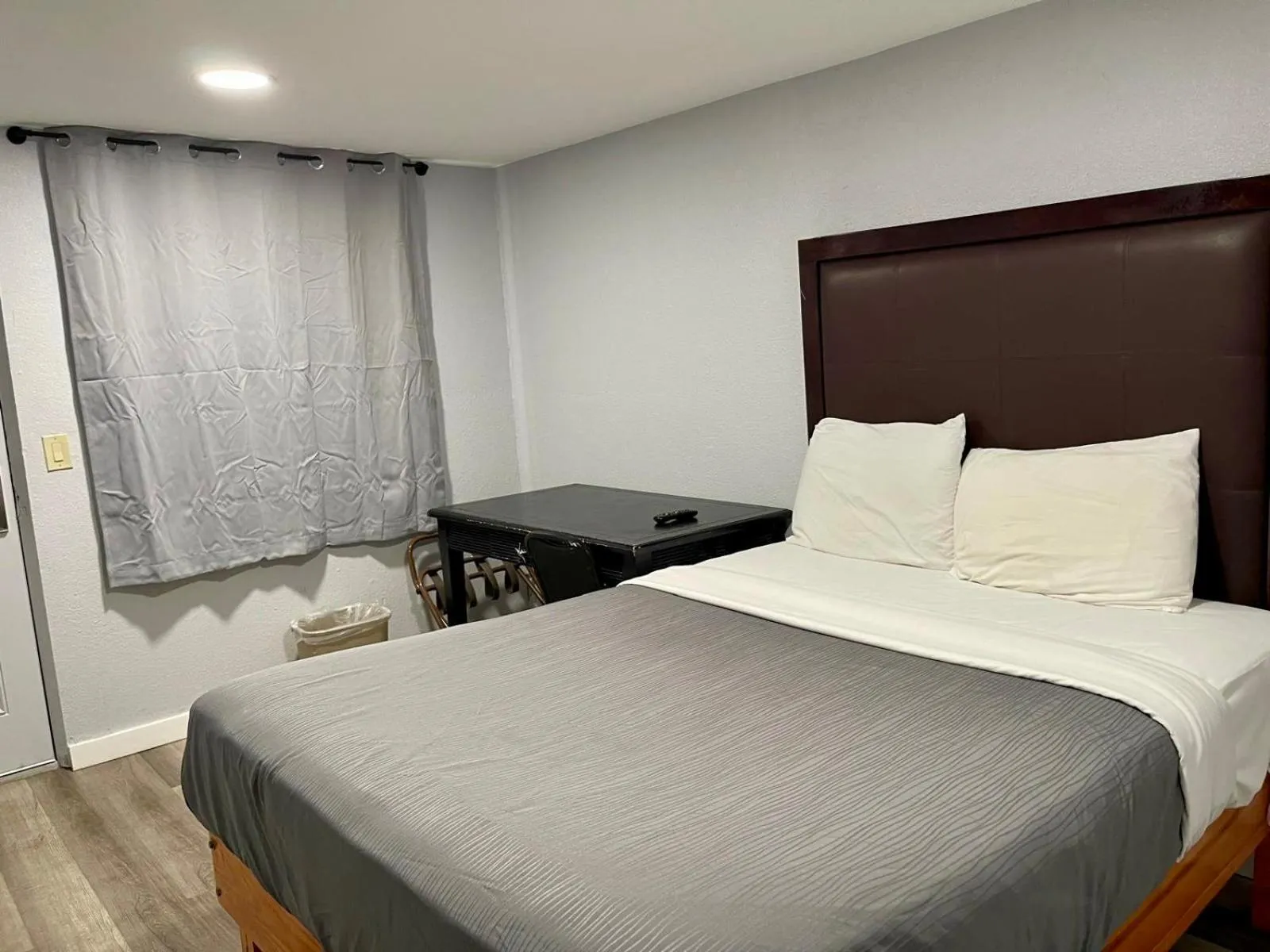 Bed in The L Motel Downtown/NAU Conference Center