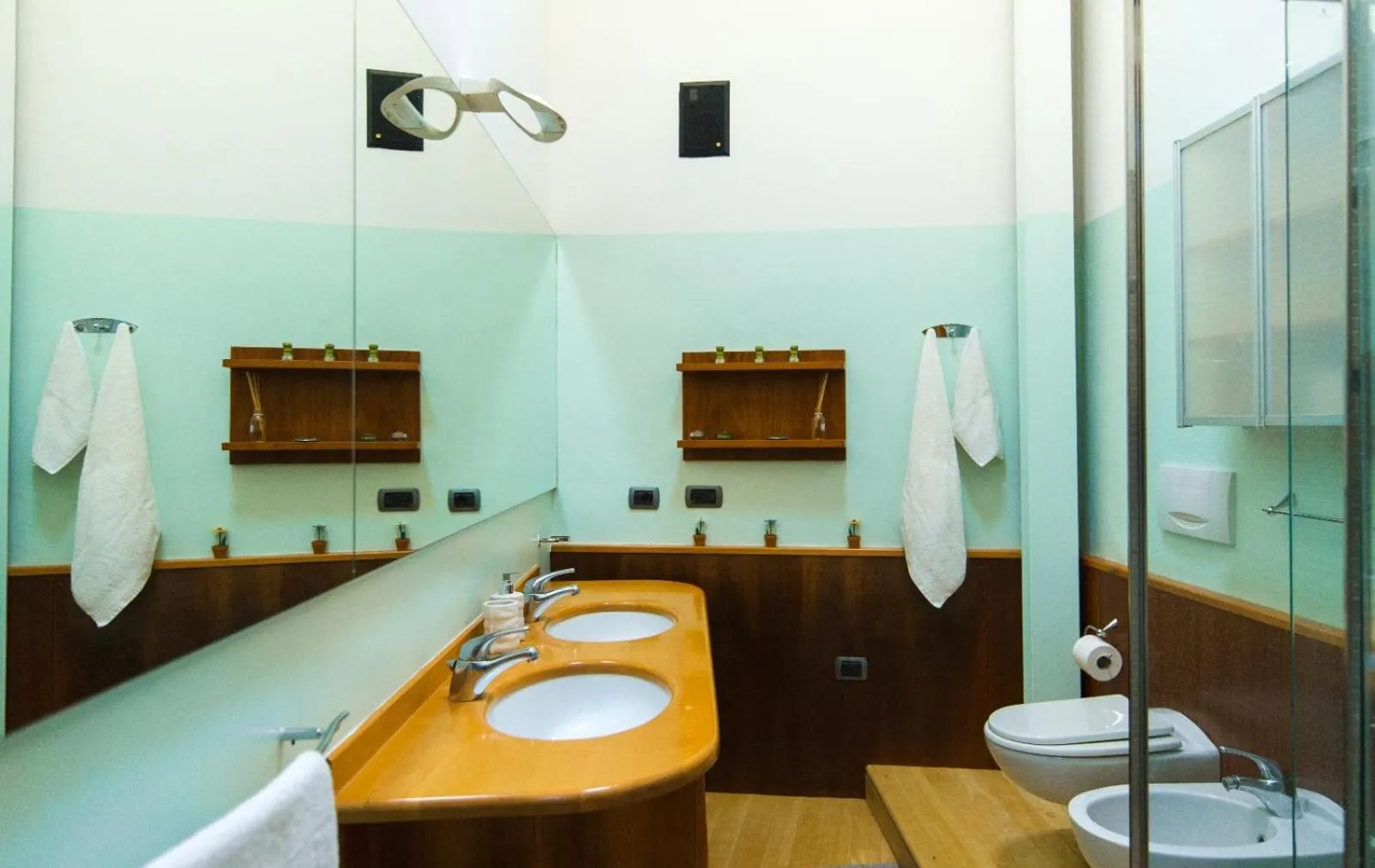 Photo of the whole room in A Casa