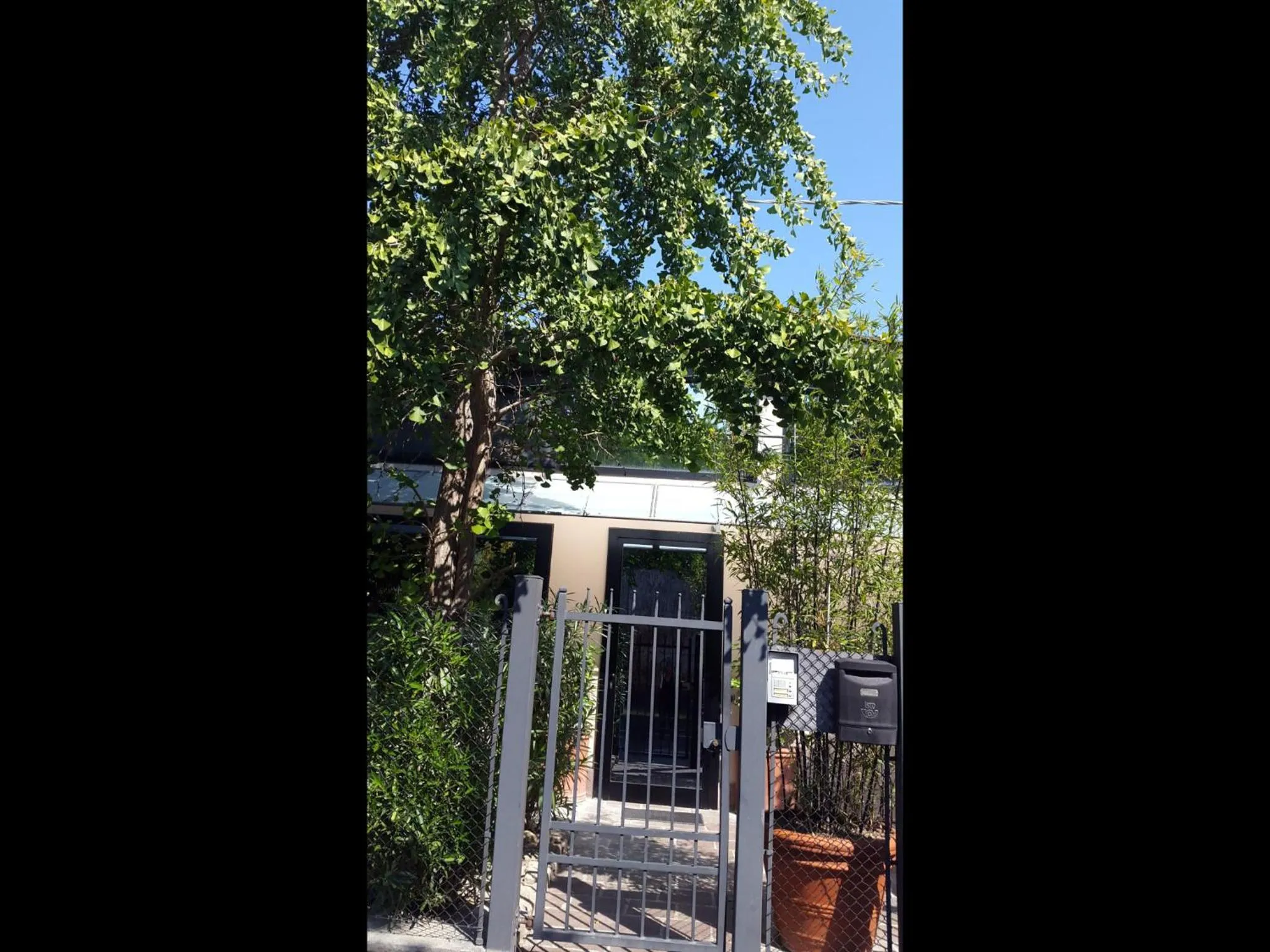 Property building in A Casa