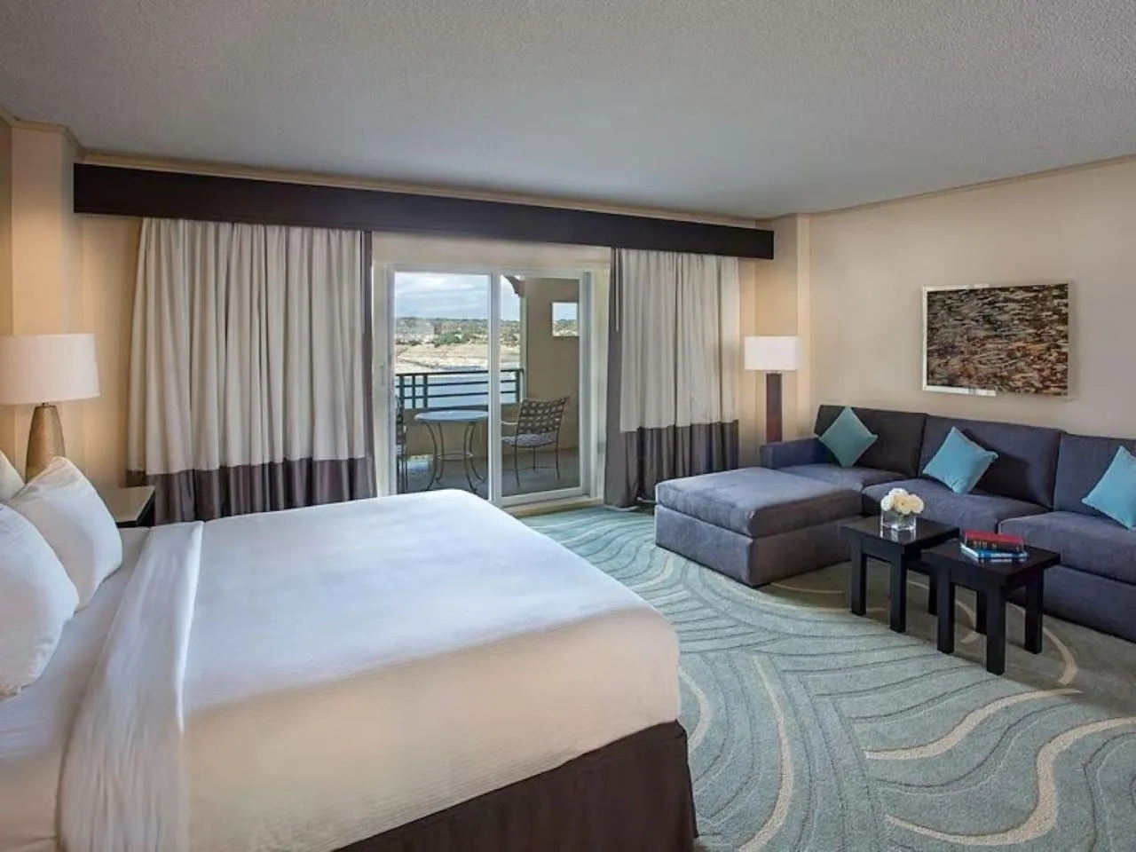 Bedroom, Bed in Lakeway Resort & Spa