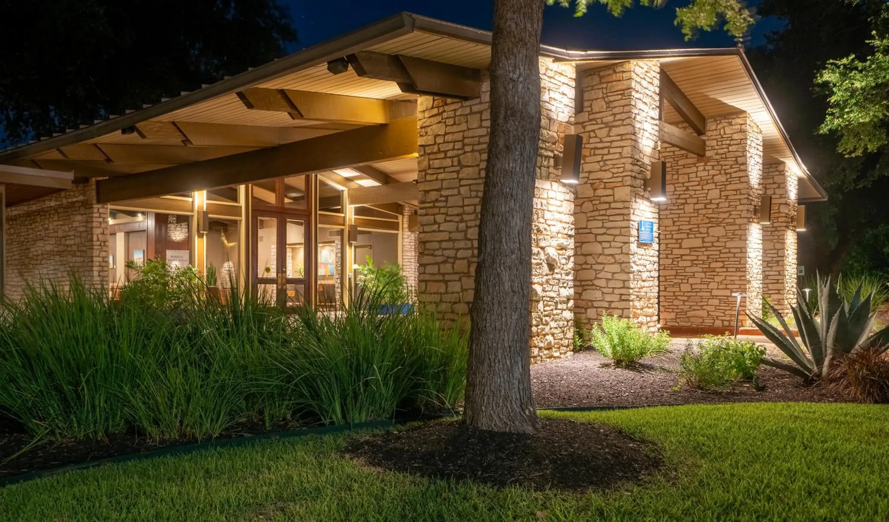 Restaurant/places to eat in Lakeway Resort & Spa Restaurant/places to eat in Lakeway Resort & Spa