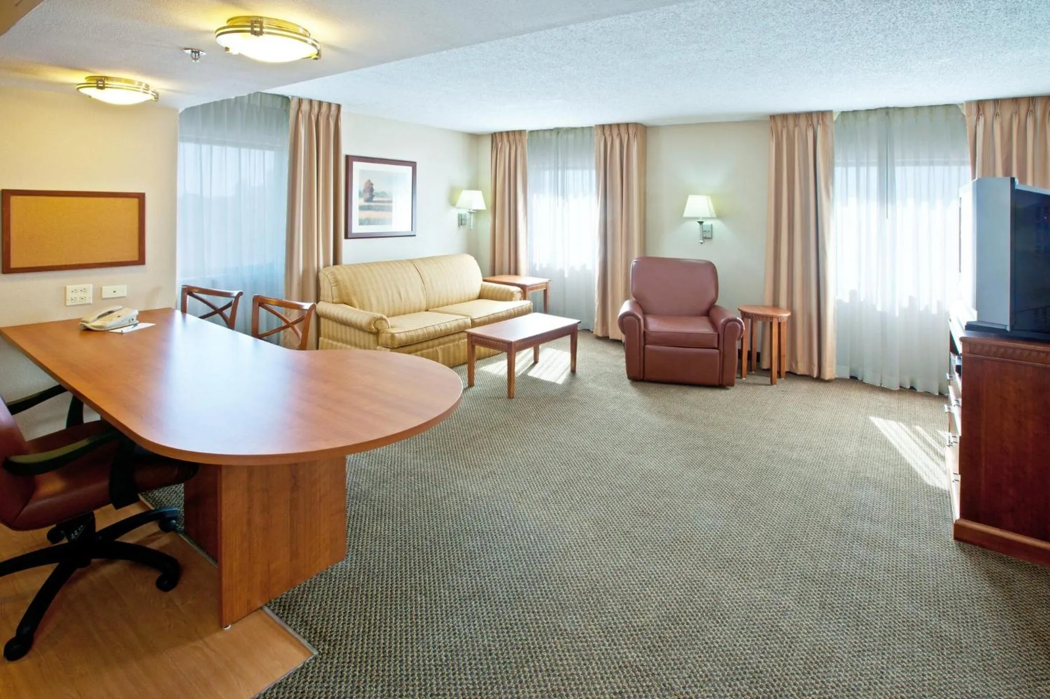 Bedroom in Candlewood Suites Indianapolis Downtown Medical District by IHG