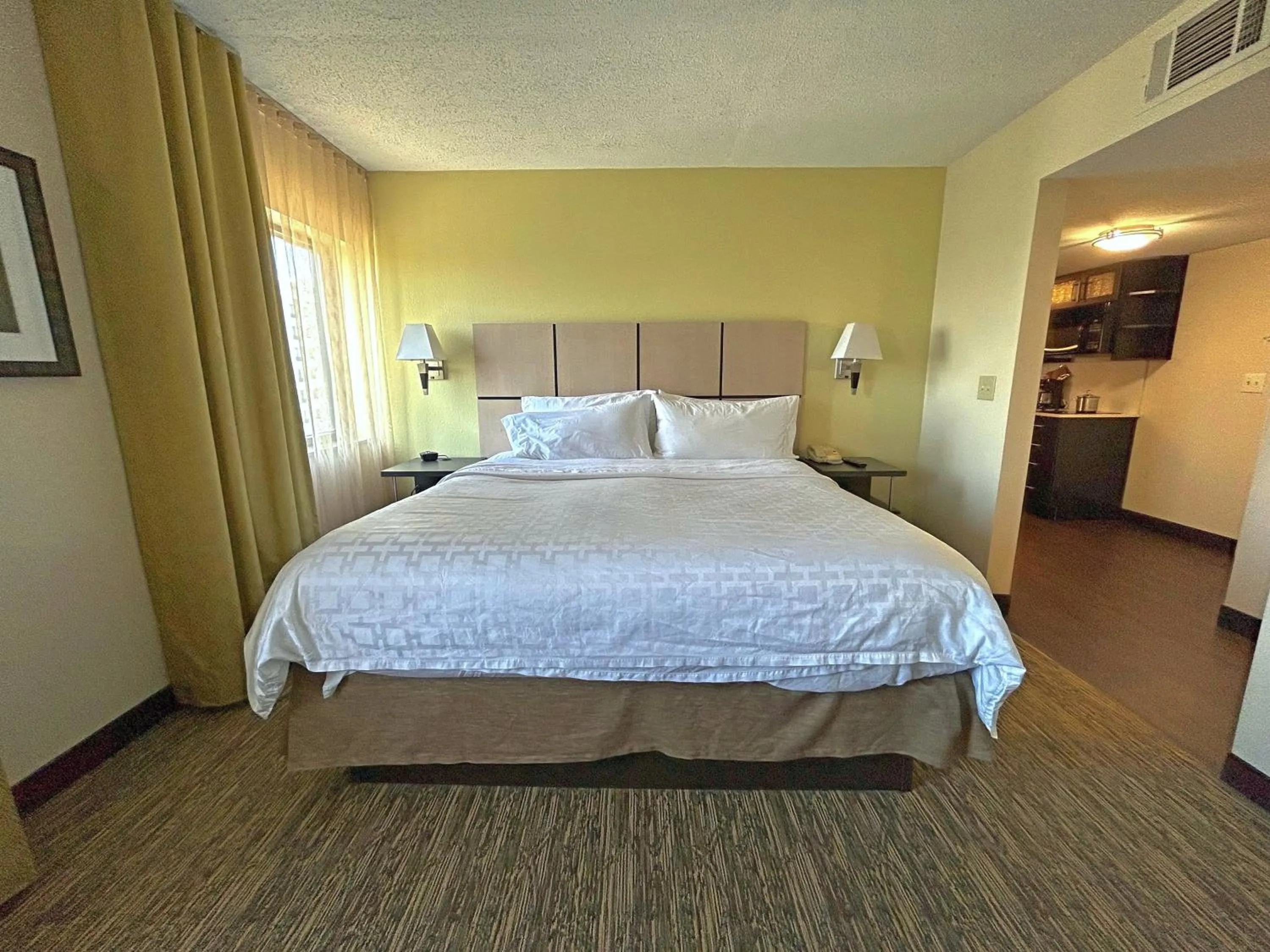 Bedroom in Candlewood Suites Indianapolis Downtown Medical District by IHG