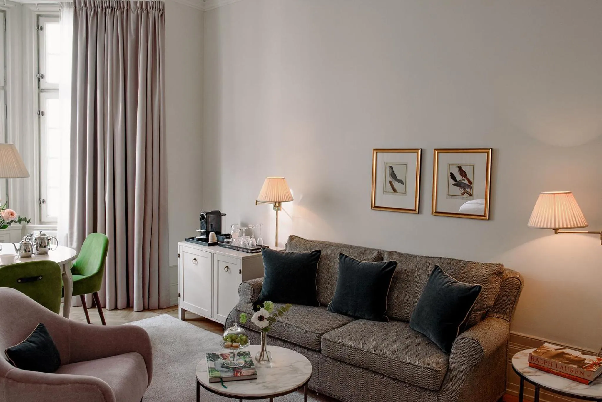 Living room in Hotel Diplomat Stockholm