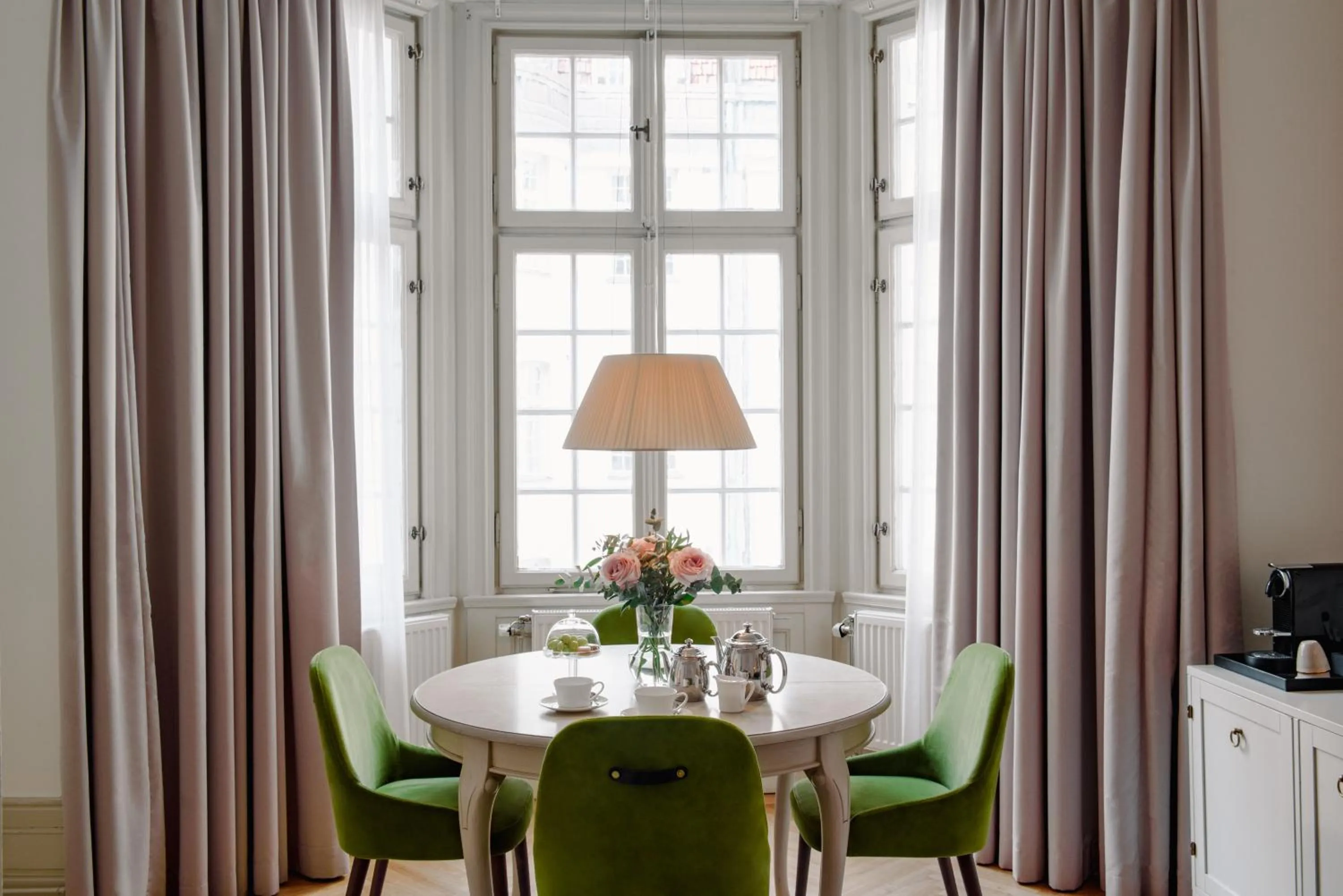 Living room in Hotel Diplomat Stockholm