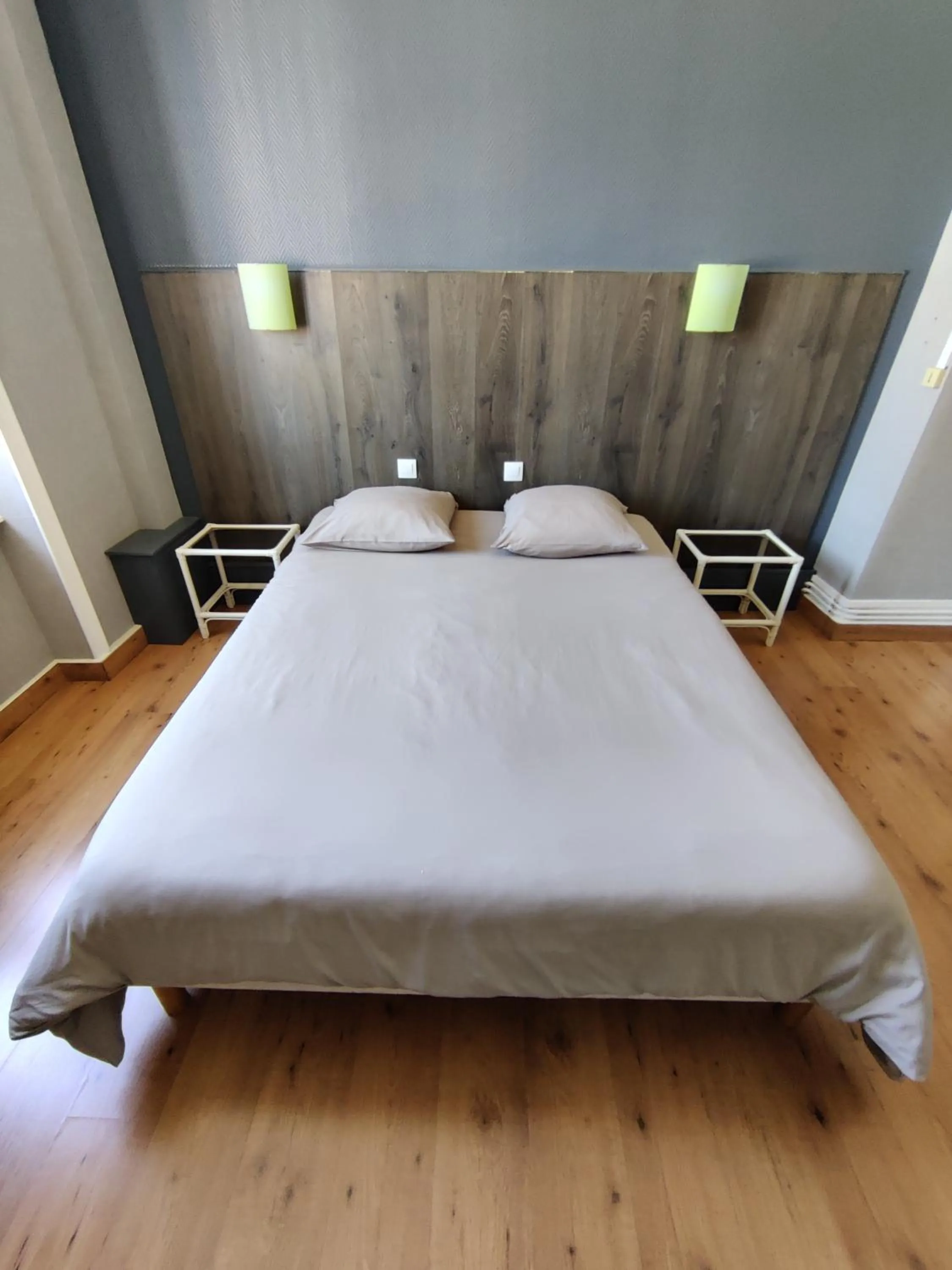 Bed in Hôtel Saint - Pierre