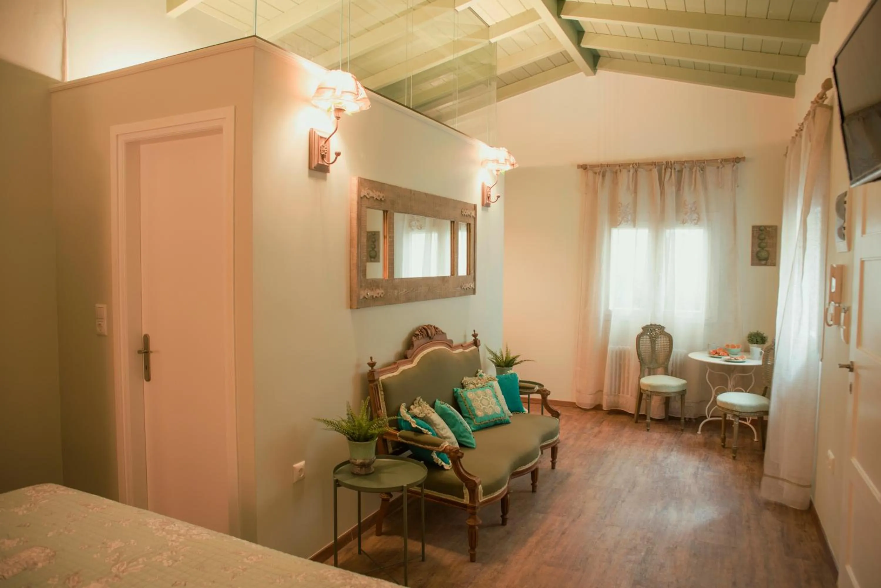 TV and multimedia, Bed in The Koukaki Residence