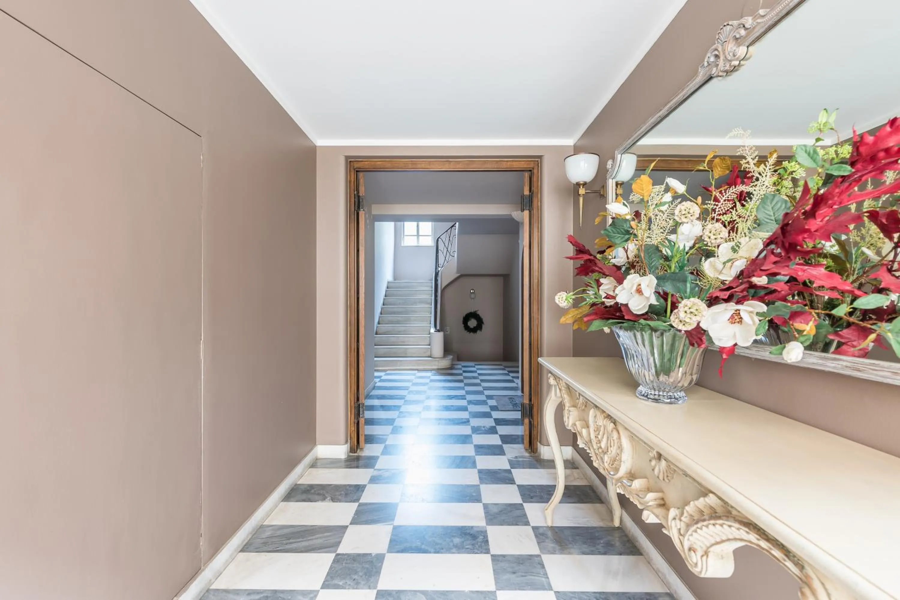 Property building in The Koukaki Residence