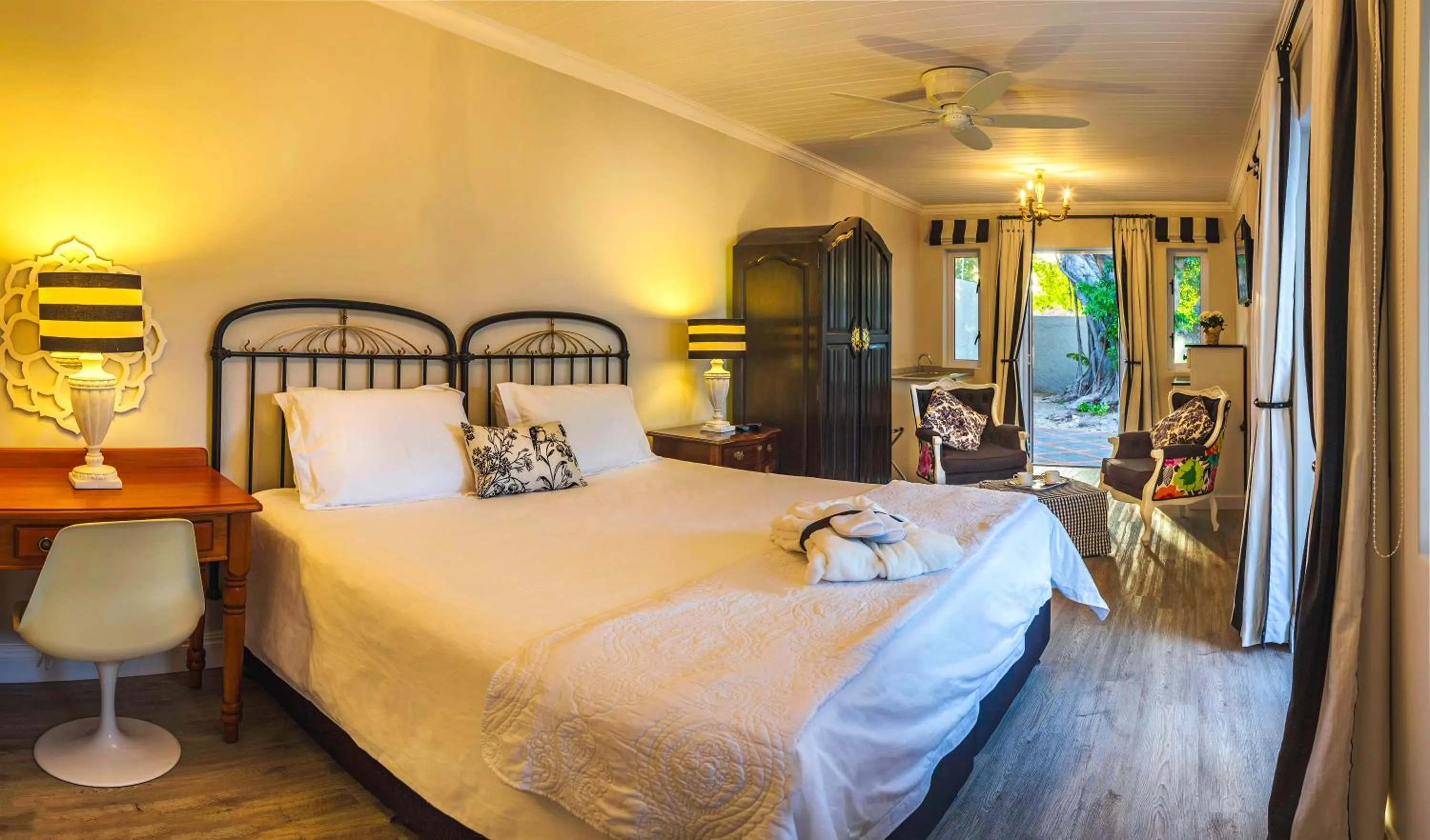 Bed in Bright on 5th Guest house