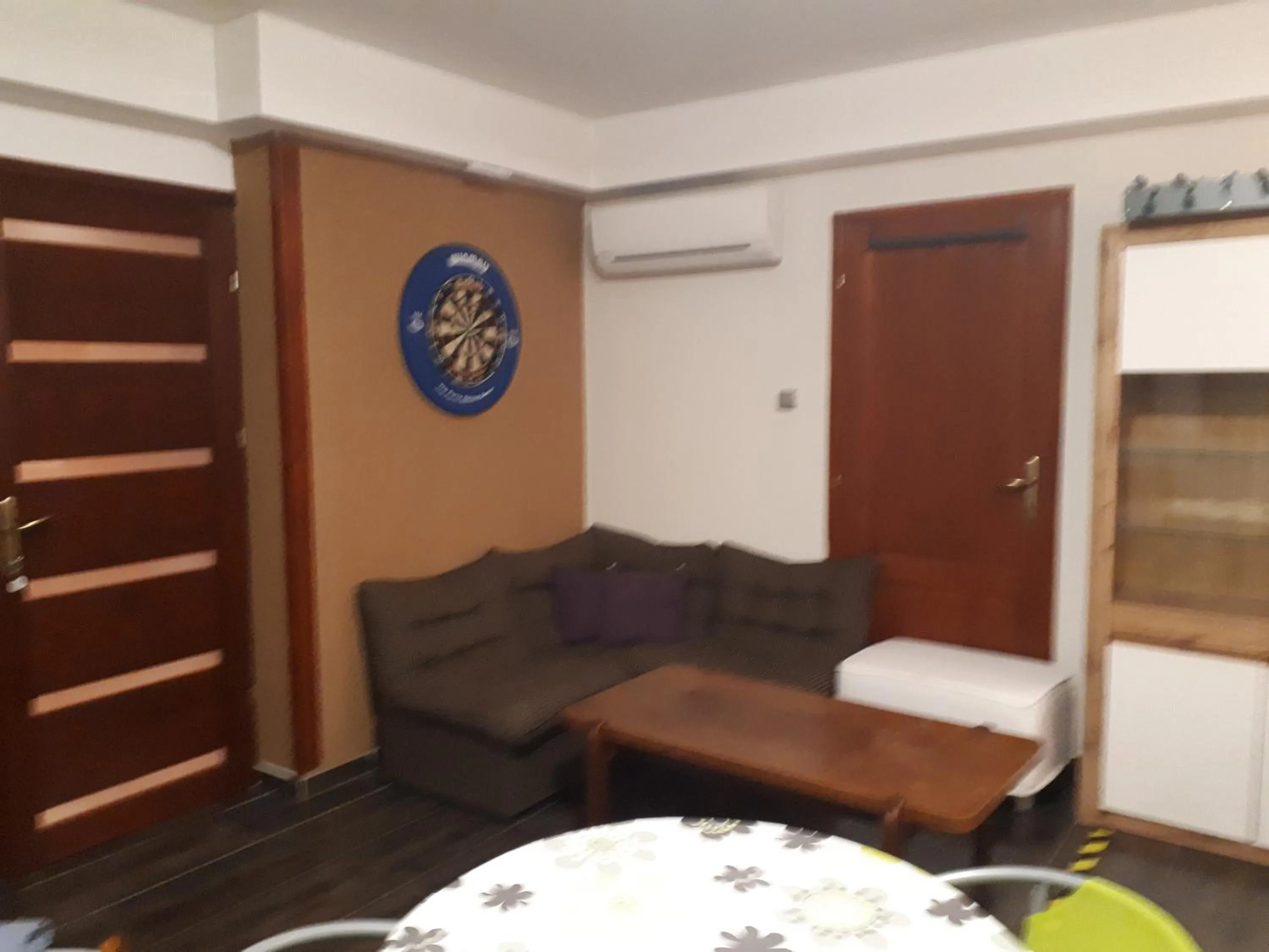 Photo of the whole room in Kertvárosi Apartman