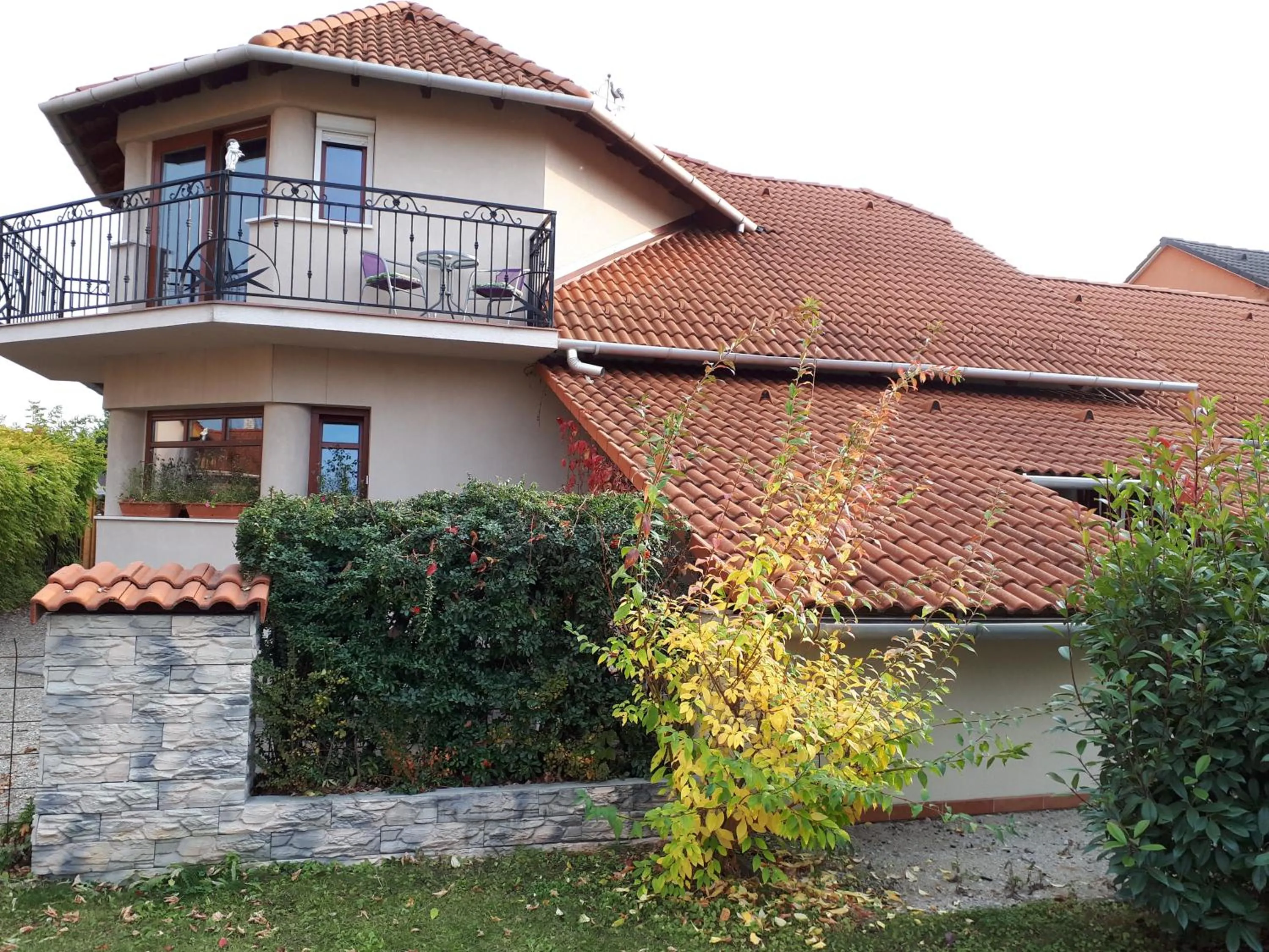 Property building in Kertvárosi Apartman
