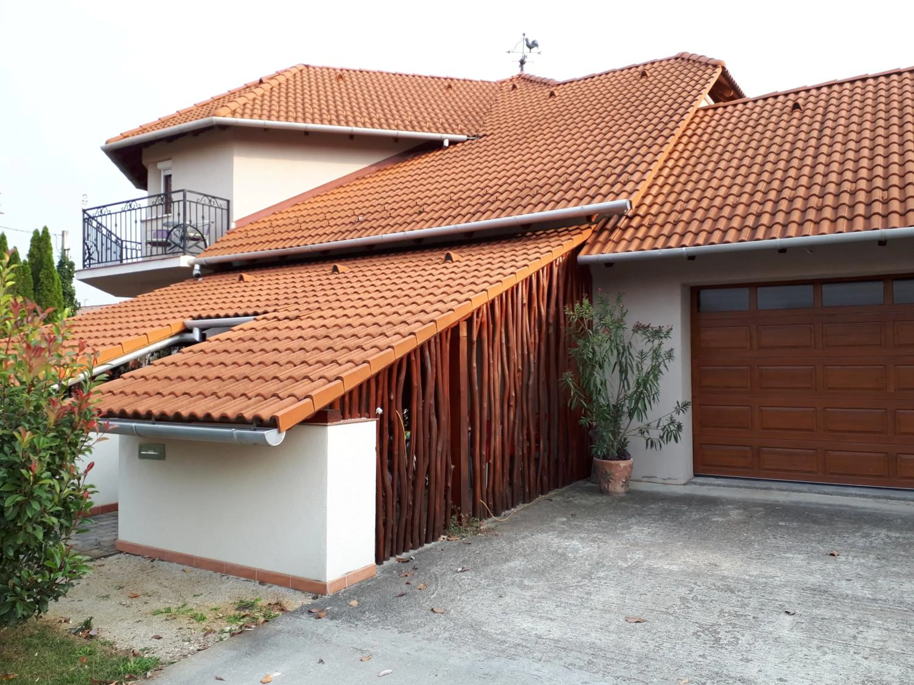 Property building in Kertvárosi Apartman