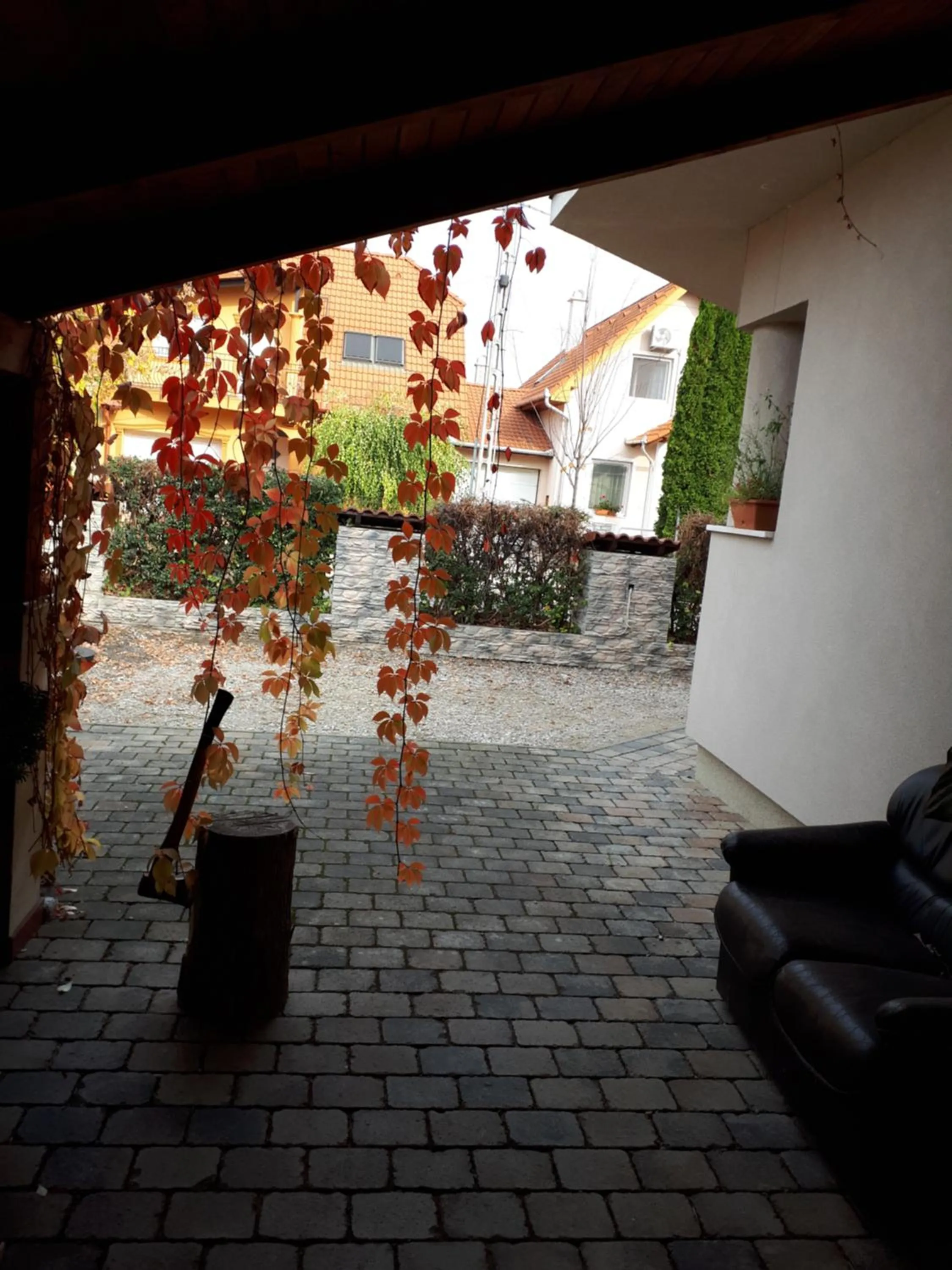 Facade/entrance in Kertvárosi Apartman