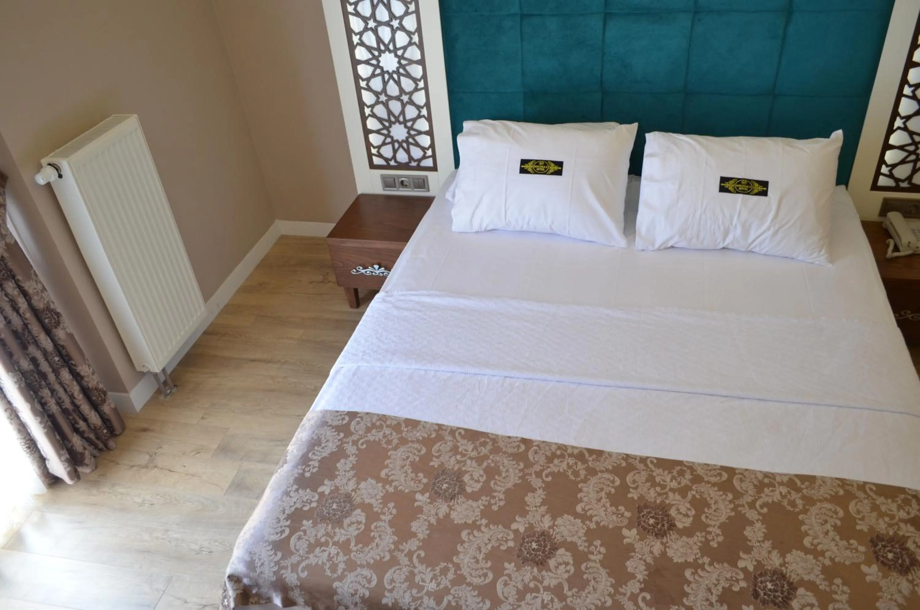 Photo of the whole room, Bed in Sinop Dolunay Hotel