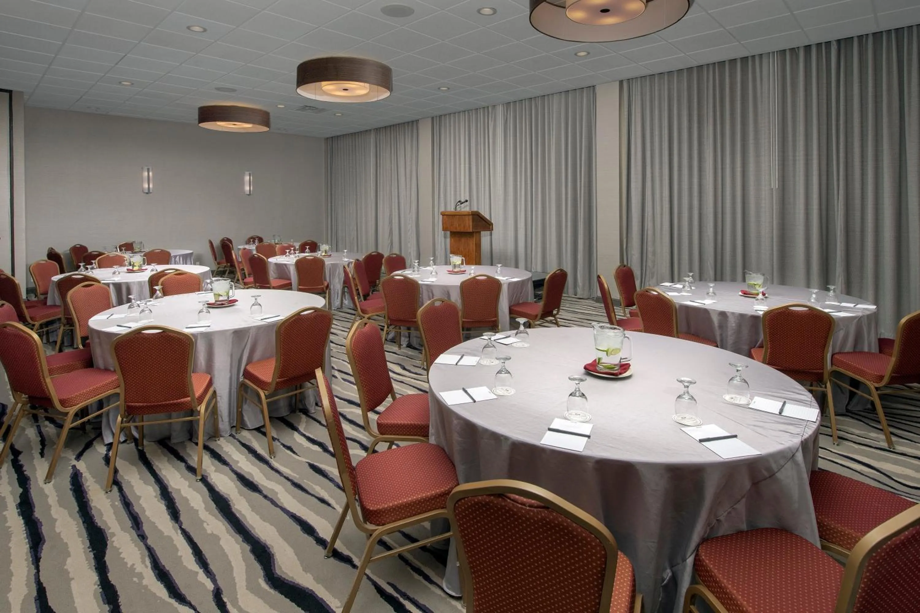 Meeting/conference room in Crowne Plaza San Antonio Airport by IHG