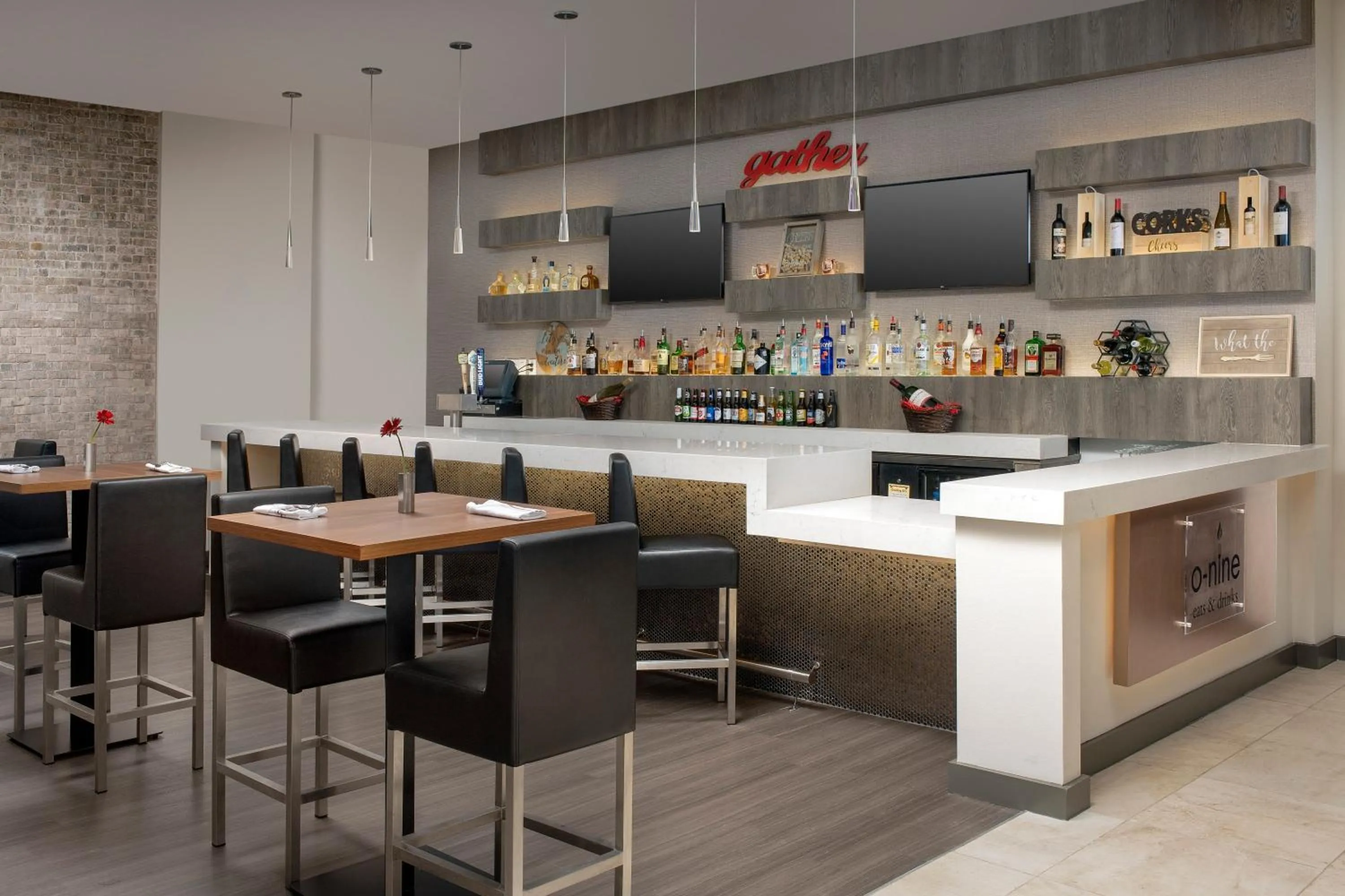 Lounge or bar in Crowne Plaza San Antonio Airport by IHG