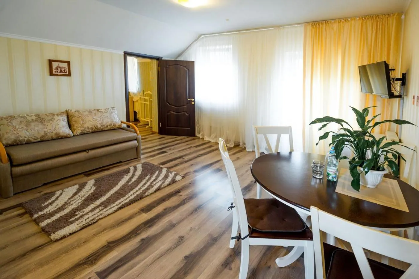 Guest House Shale