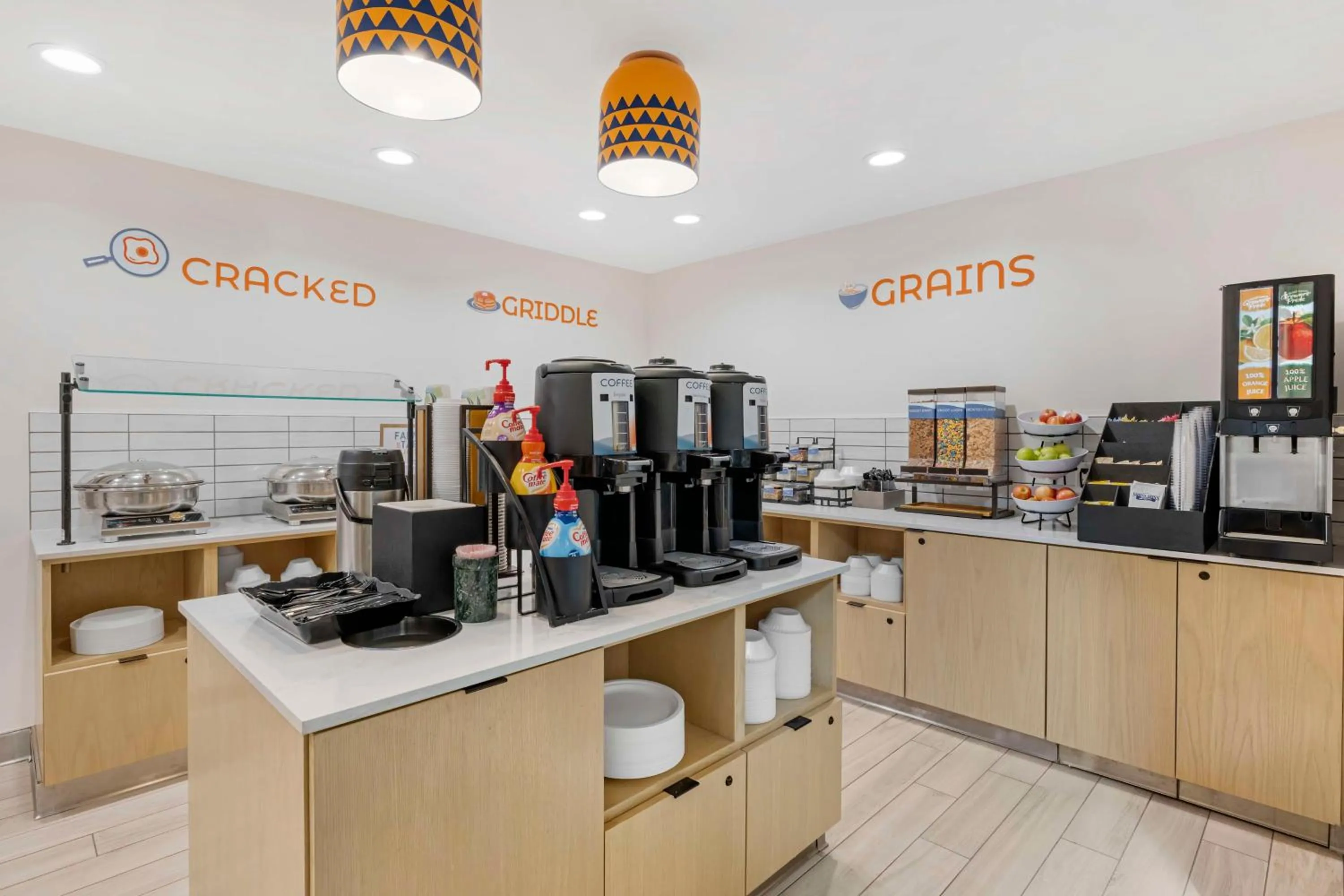 Breakfast in Sonesta ES Suites Torrance Redondo Beach