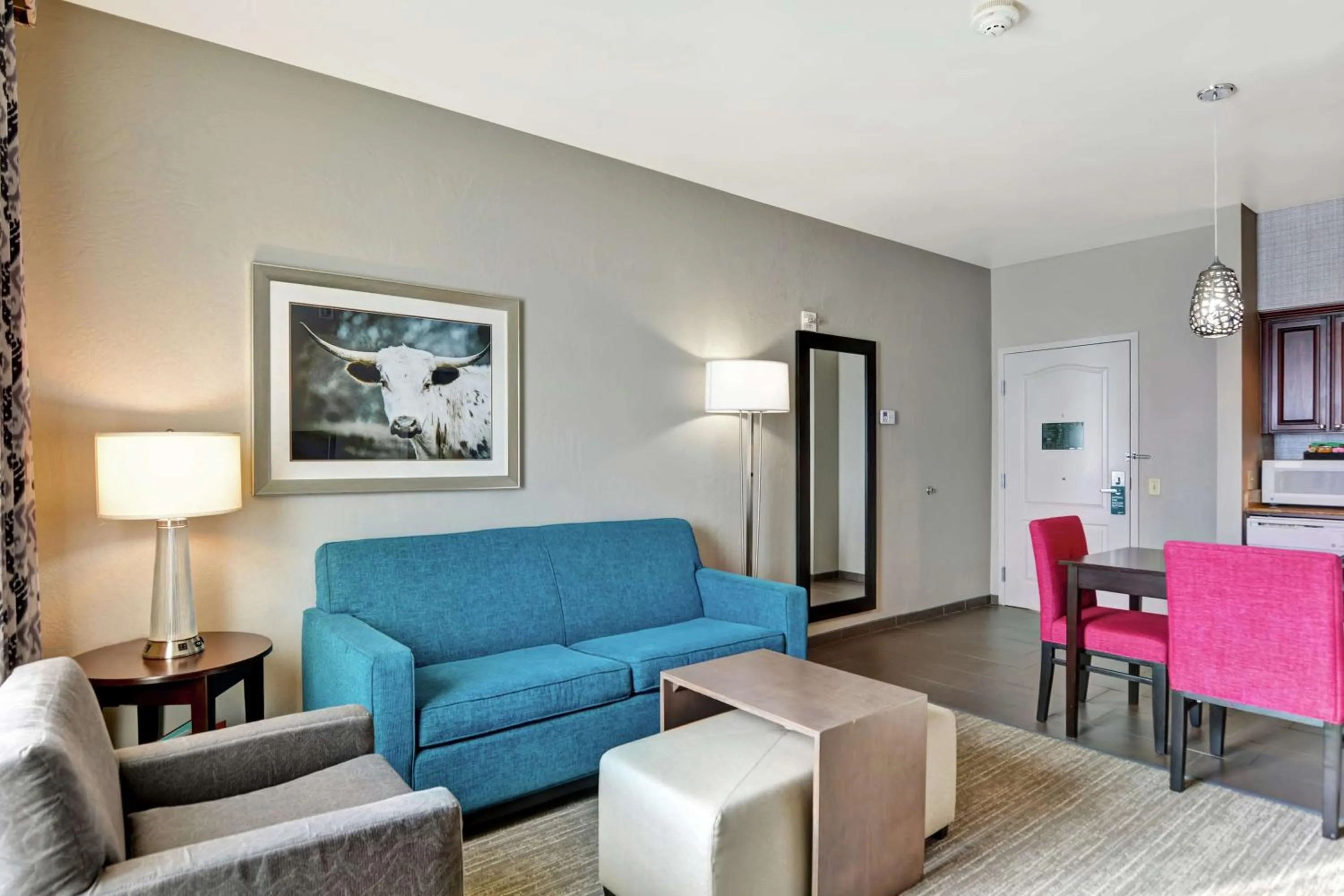 Living room in Homewood Suites by Hilton Amarillo