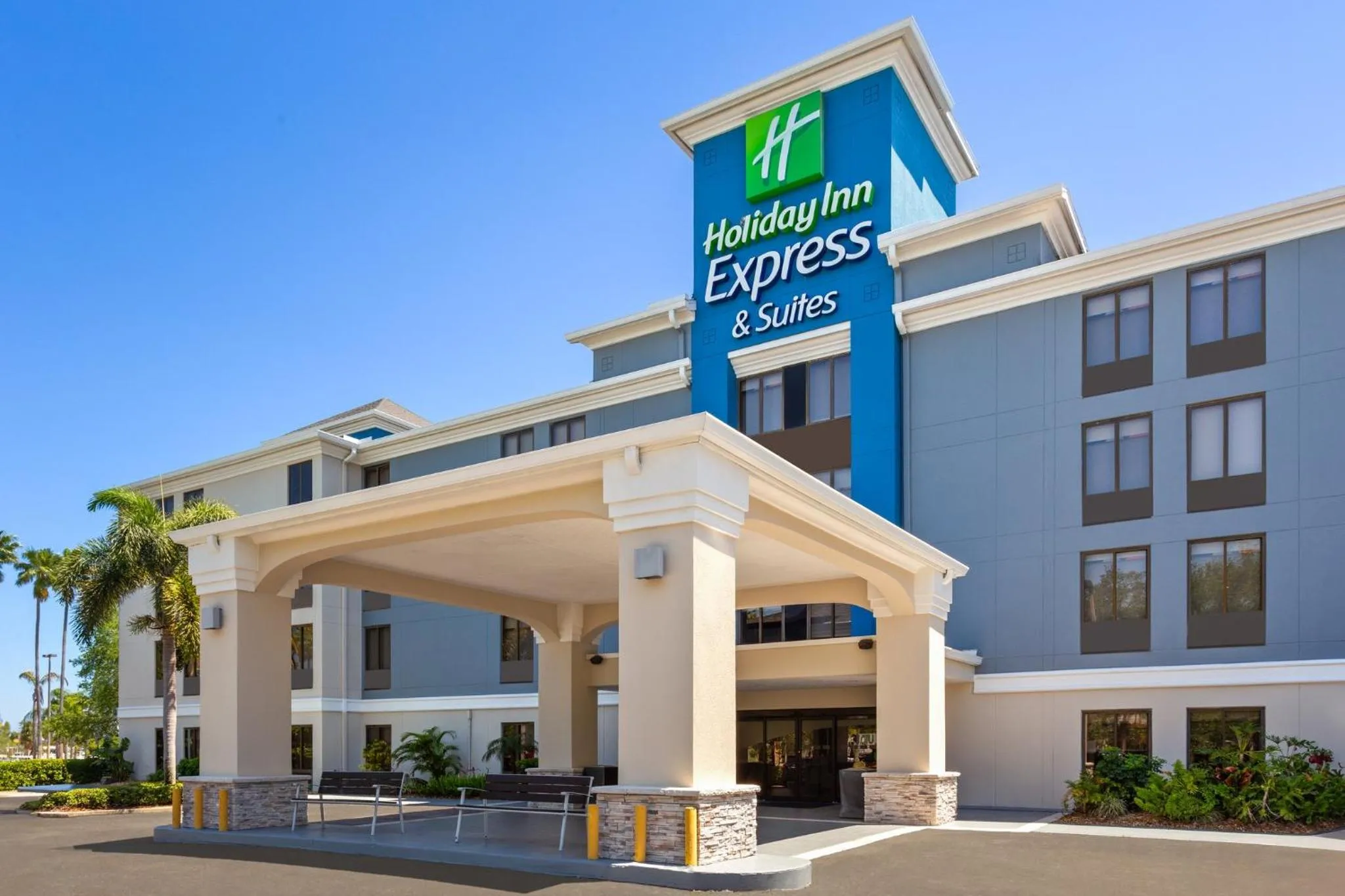 Property building in Holiday Inn Express Hotel & Suites Tampa-Rocky Point Island by IHG