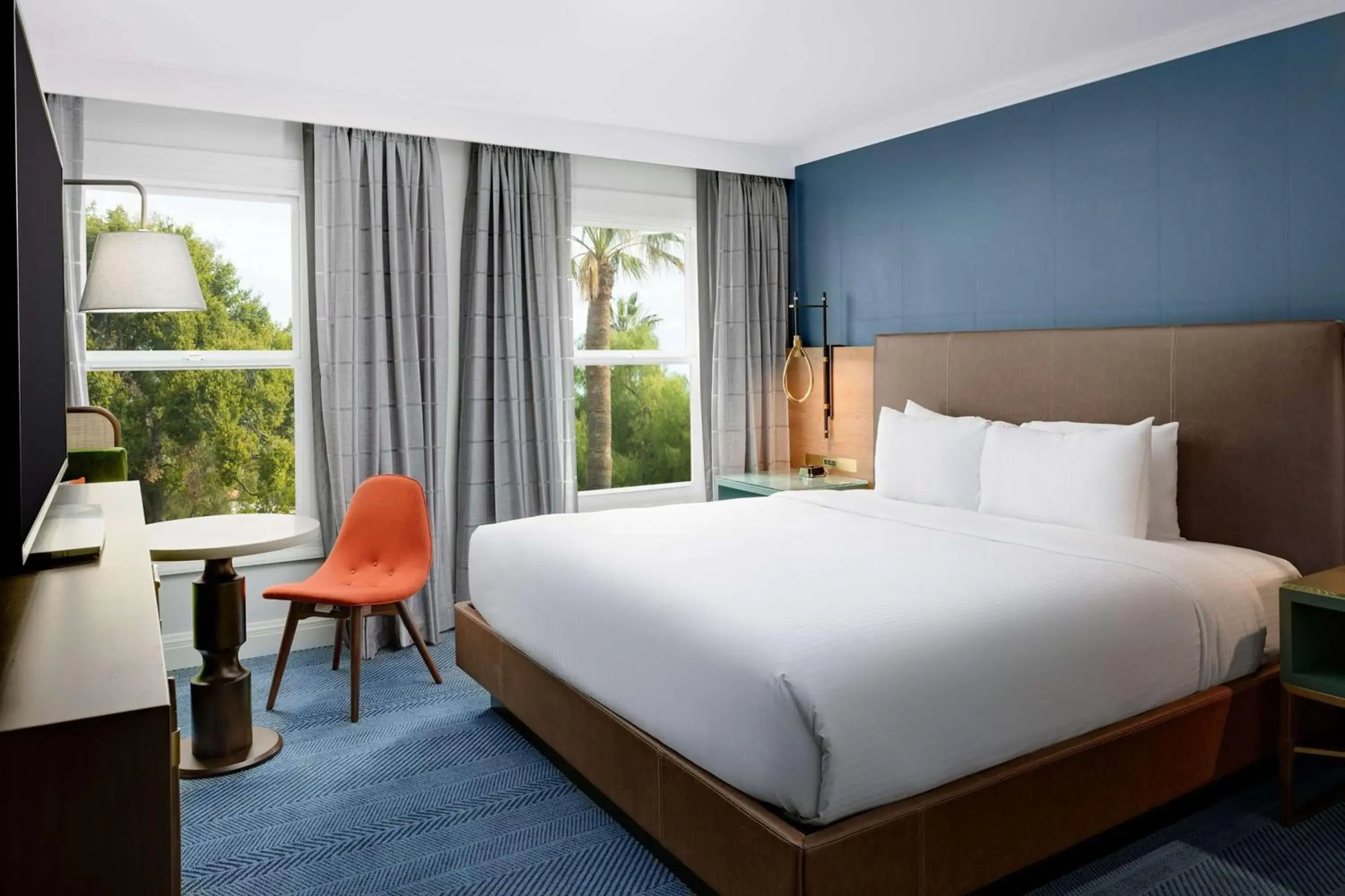 Deluxe King Room in Hayes Mansion San Jose, Curio Collection by Hilton Deluxe King Room in Hayes Mansion San Jose, Curio Collection by Hilton