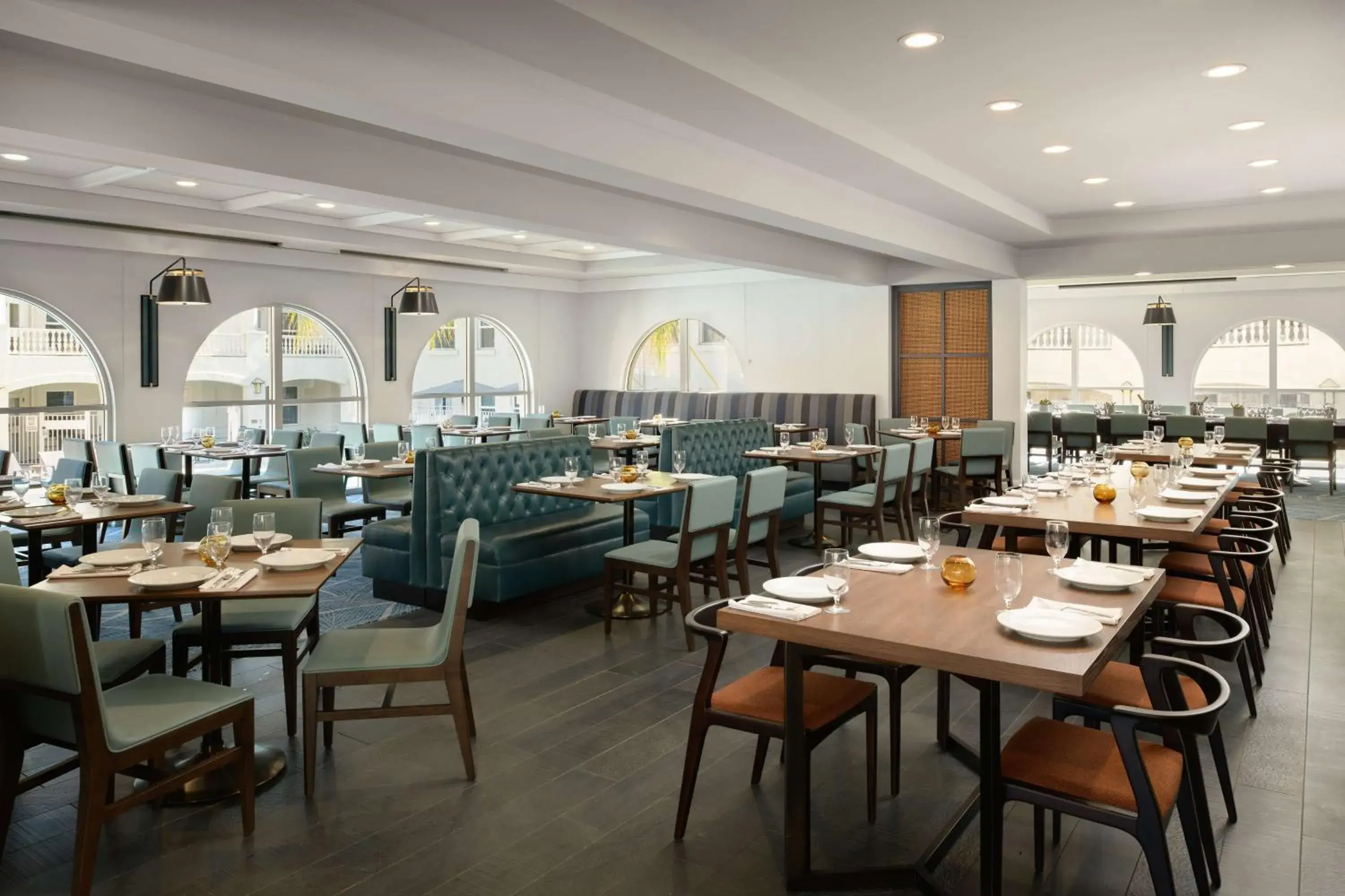 Restaurant/places to eat in Hayes Mansion San Jose, Curio Collection by Hilton Restaurant/places to eat in Hayes Mansion San Jose, Curio Collection by Hilton